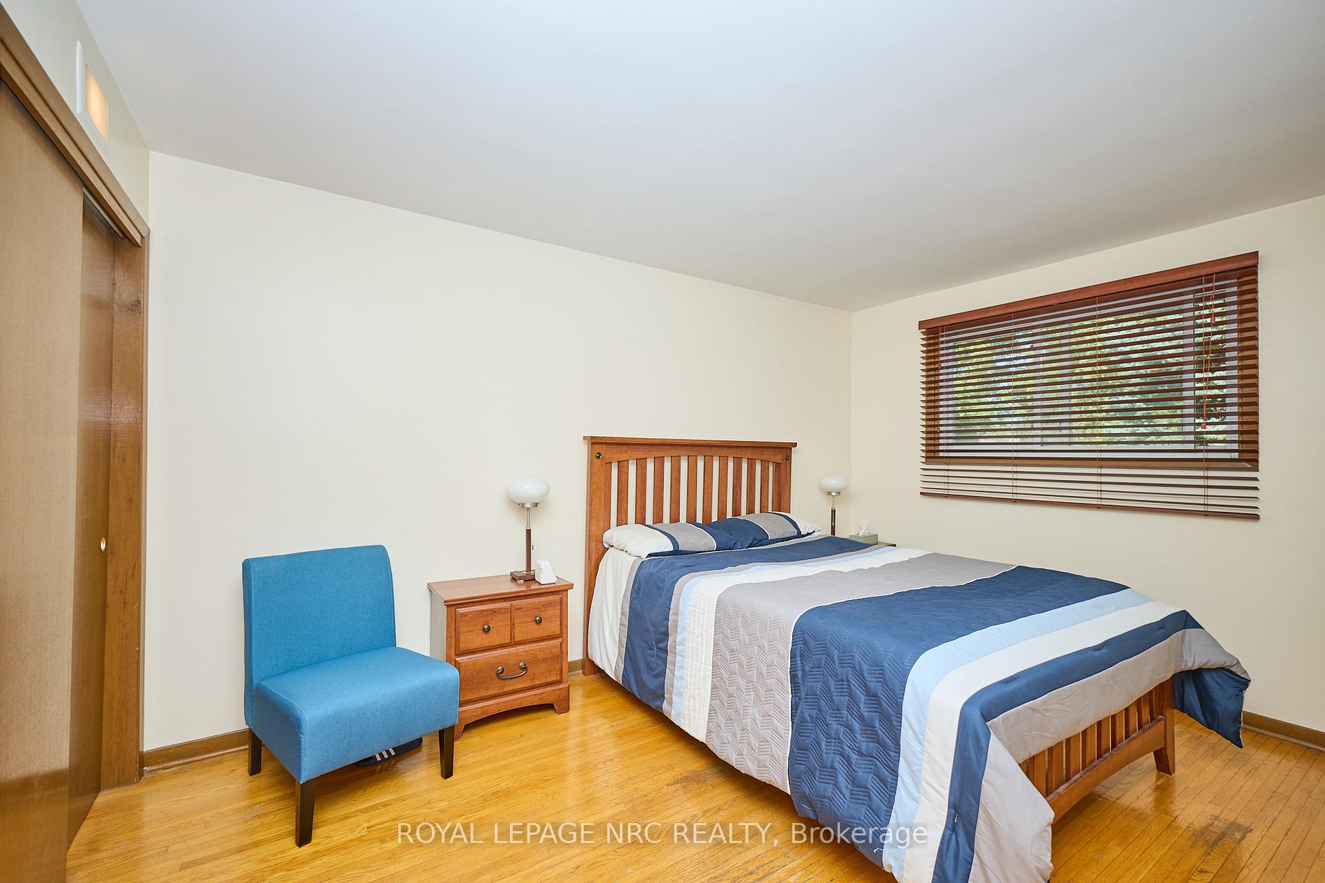 Photo 17 of 9 Royal Manor Drive, St. Catharines, Carlton/Bunting — HOMEH