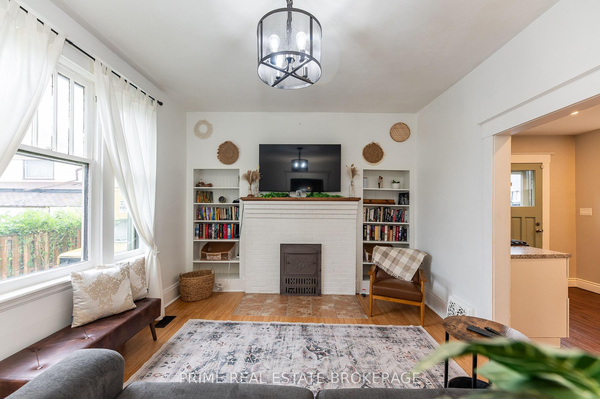 Photo 15 of 72 Walnut Street, St. Thomas — HOMEH