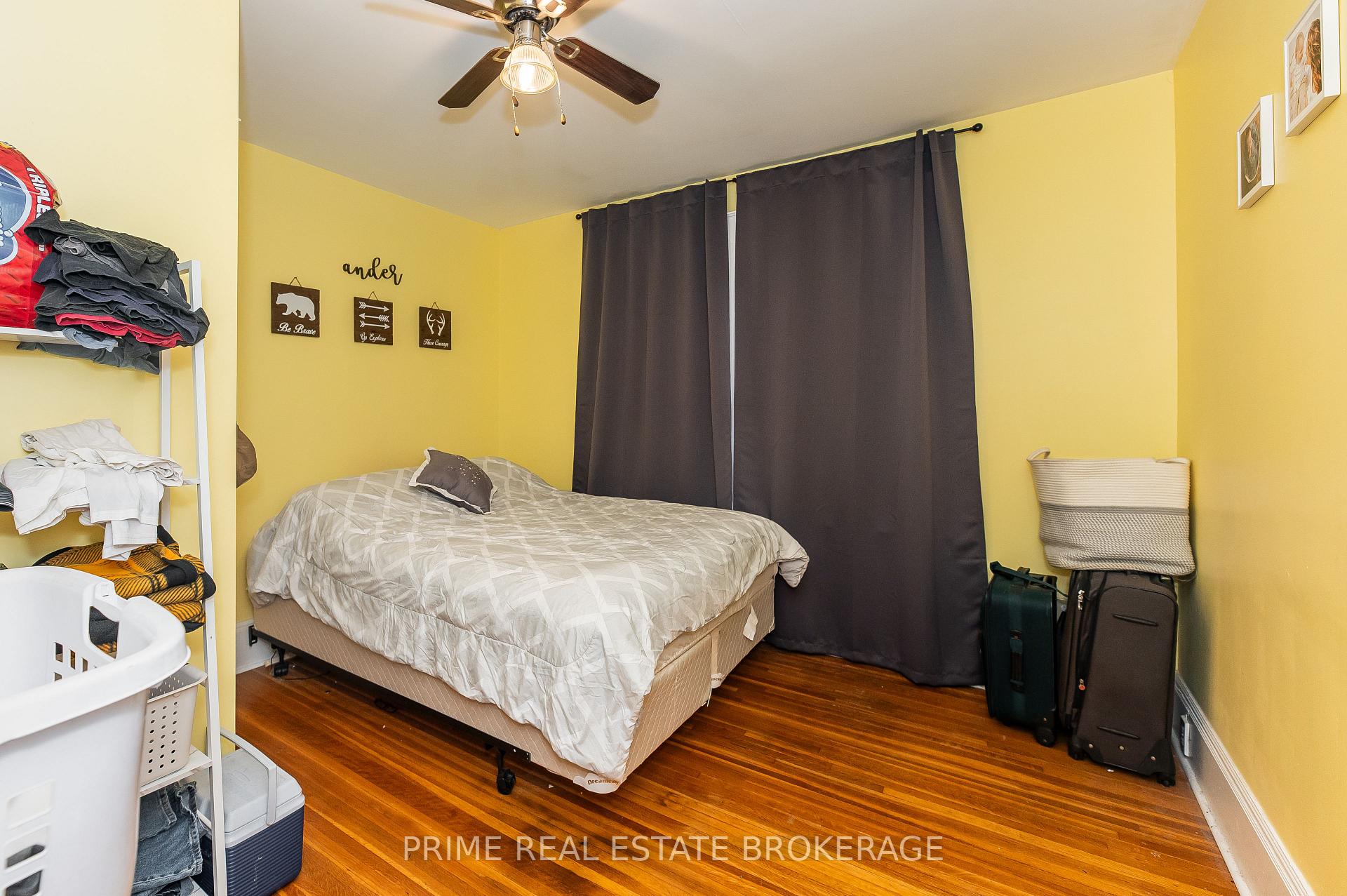 Photo 22 of 72 Walnut Street, St. Thomas — HOMEH