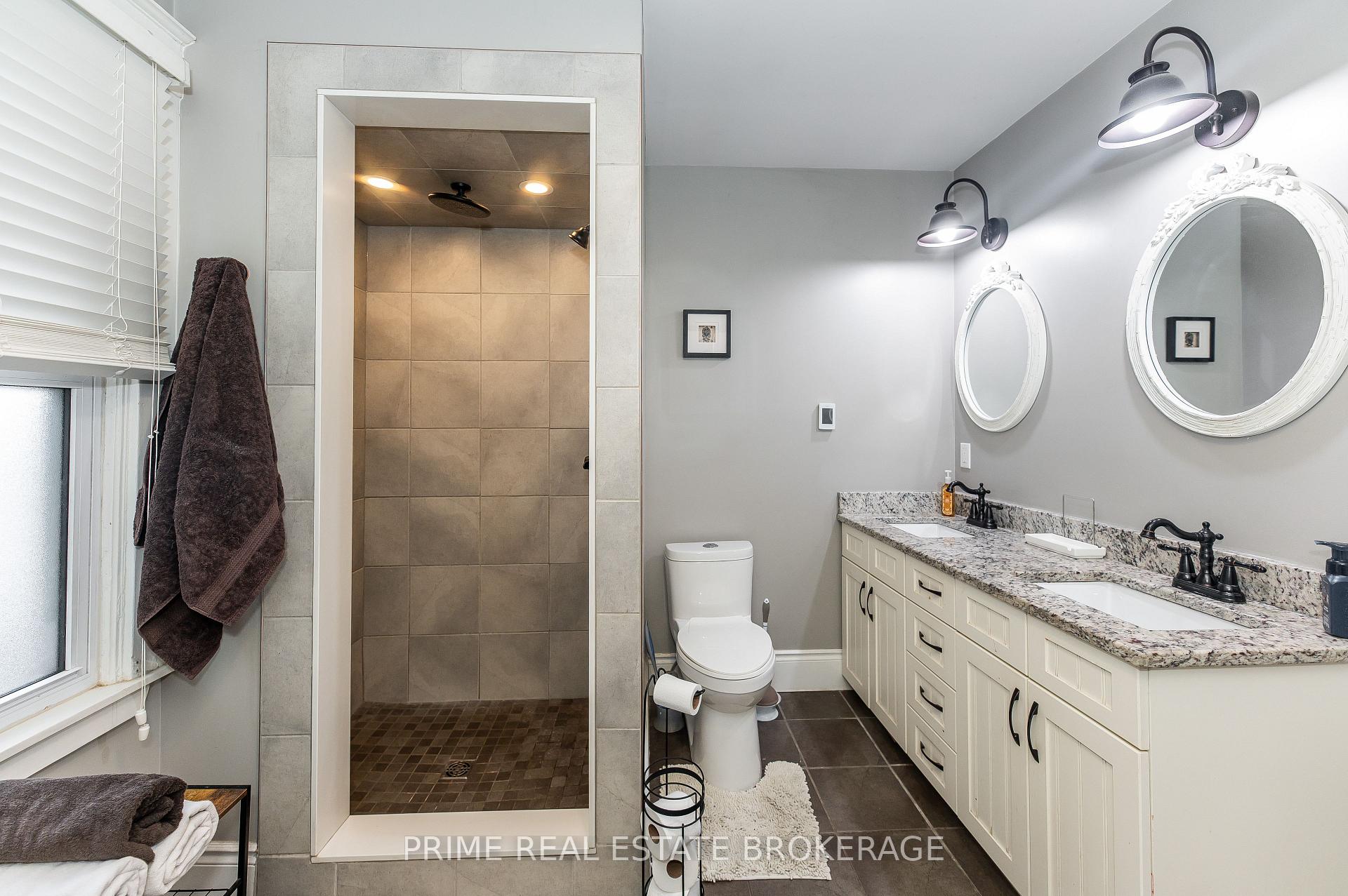 Photo 25 of 72 Walnut Street, St. Thomas — HOMEH