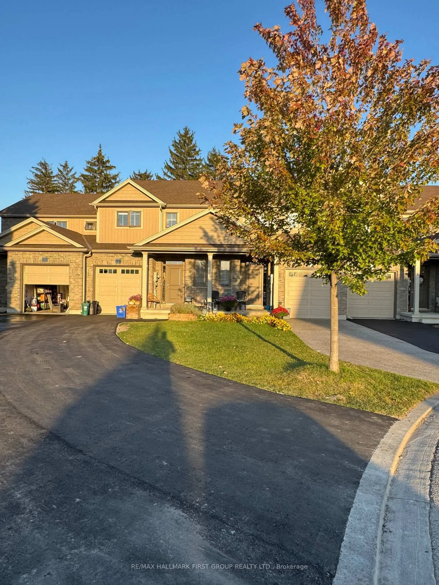 Photo 1 of 99 Manhattan Court, St. Catharines, Haig — HOMEH