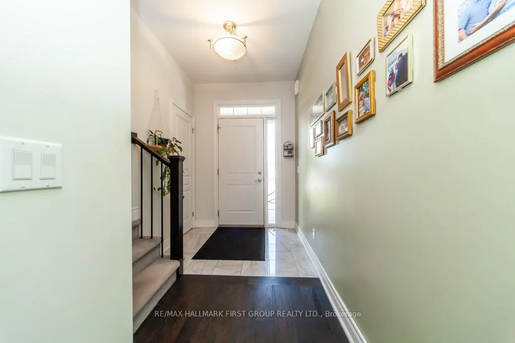 Photo 2 of 99 Manhattan Court, St. Catharines, Haig — HOMEH