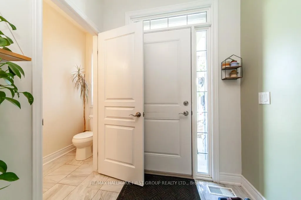 Photo 15 of 99 Manhattan Court, St. Catharines, Haig — HOMEH