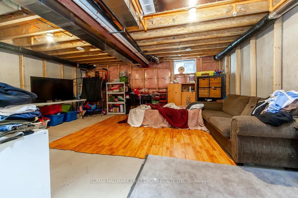 Photo 30 of 99 Manhattan Court, St. Catharines, Haig — HOMEH