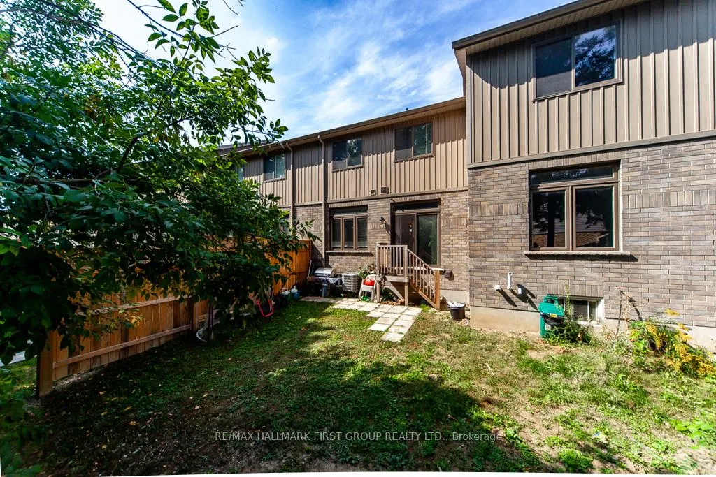 Photo 33 of 99 Manhattan Court, St. Catharines, Haig — HOMEH