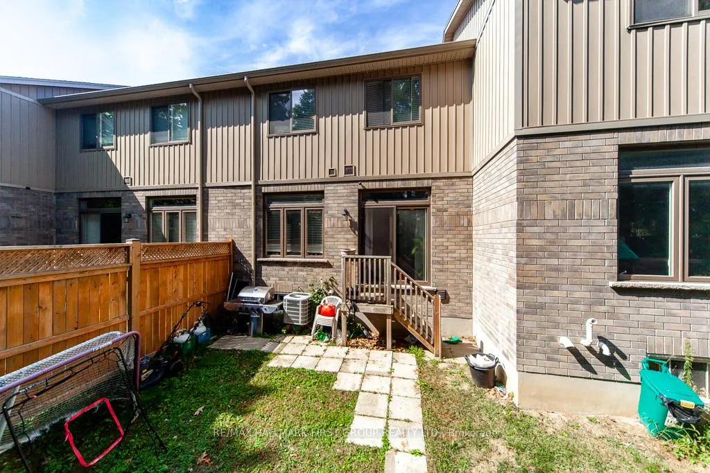 Photo 34 of 99 Manhattan Court, St. Catharines, Haig — HOMEH