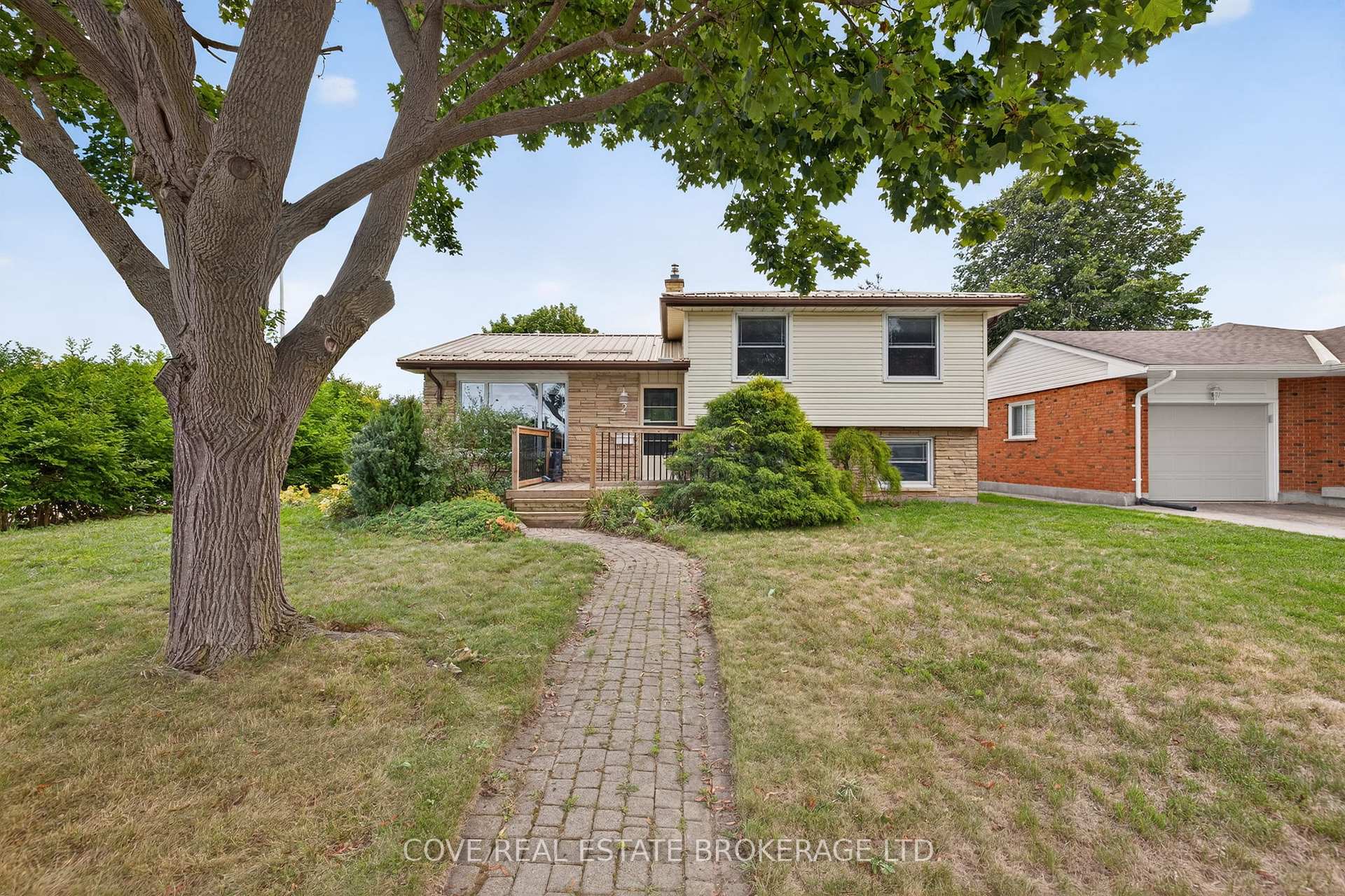 Photo 1 of 2 Aspen Avenue, St. Thomas — HOMEH