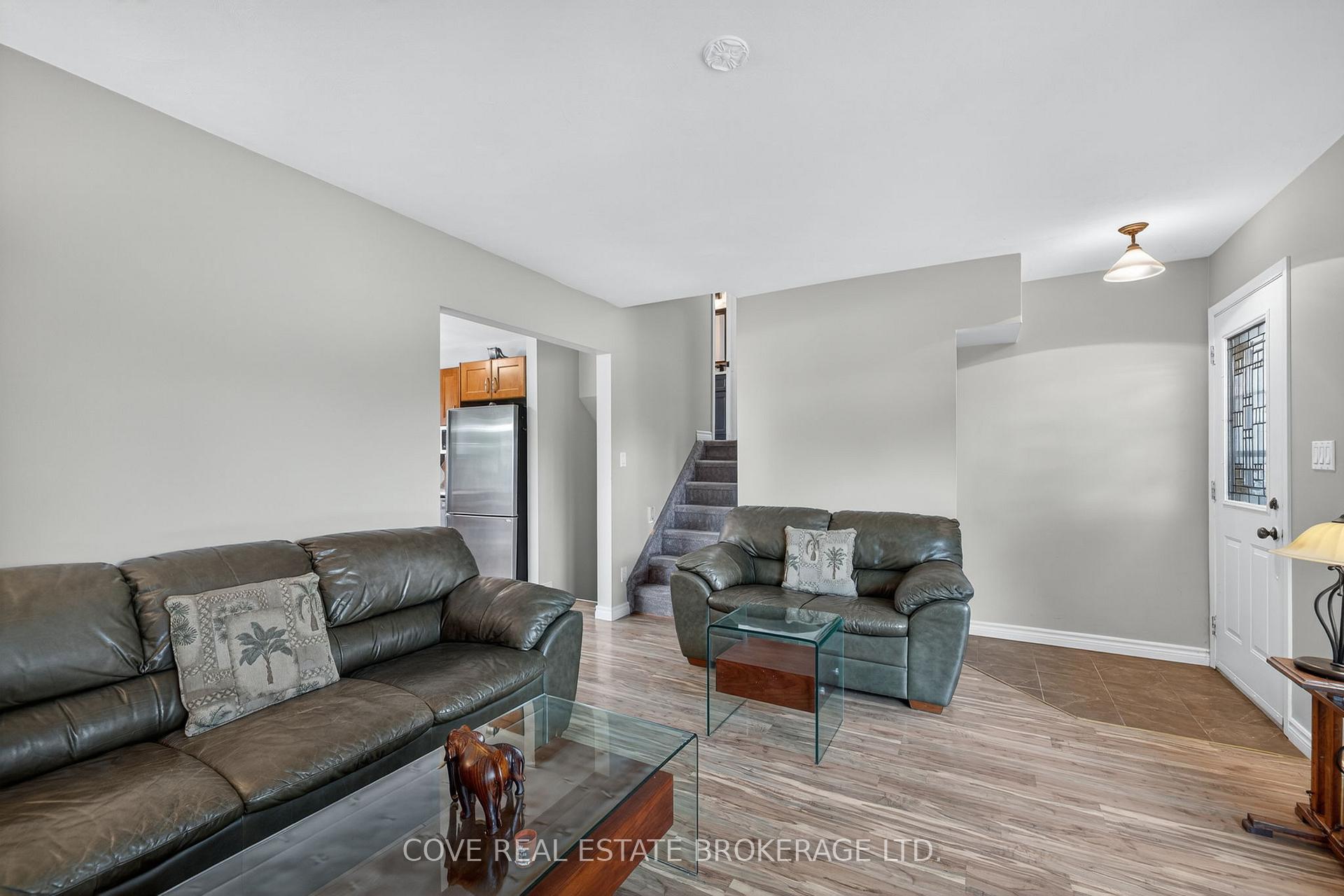Photo 8 of 2 Aspen Avenue, St. Thomas — HOMEH