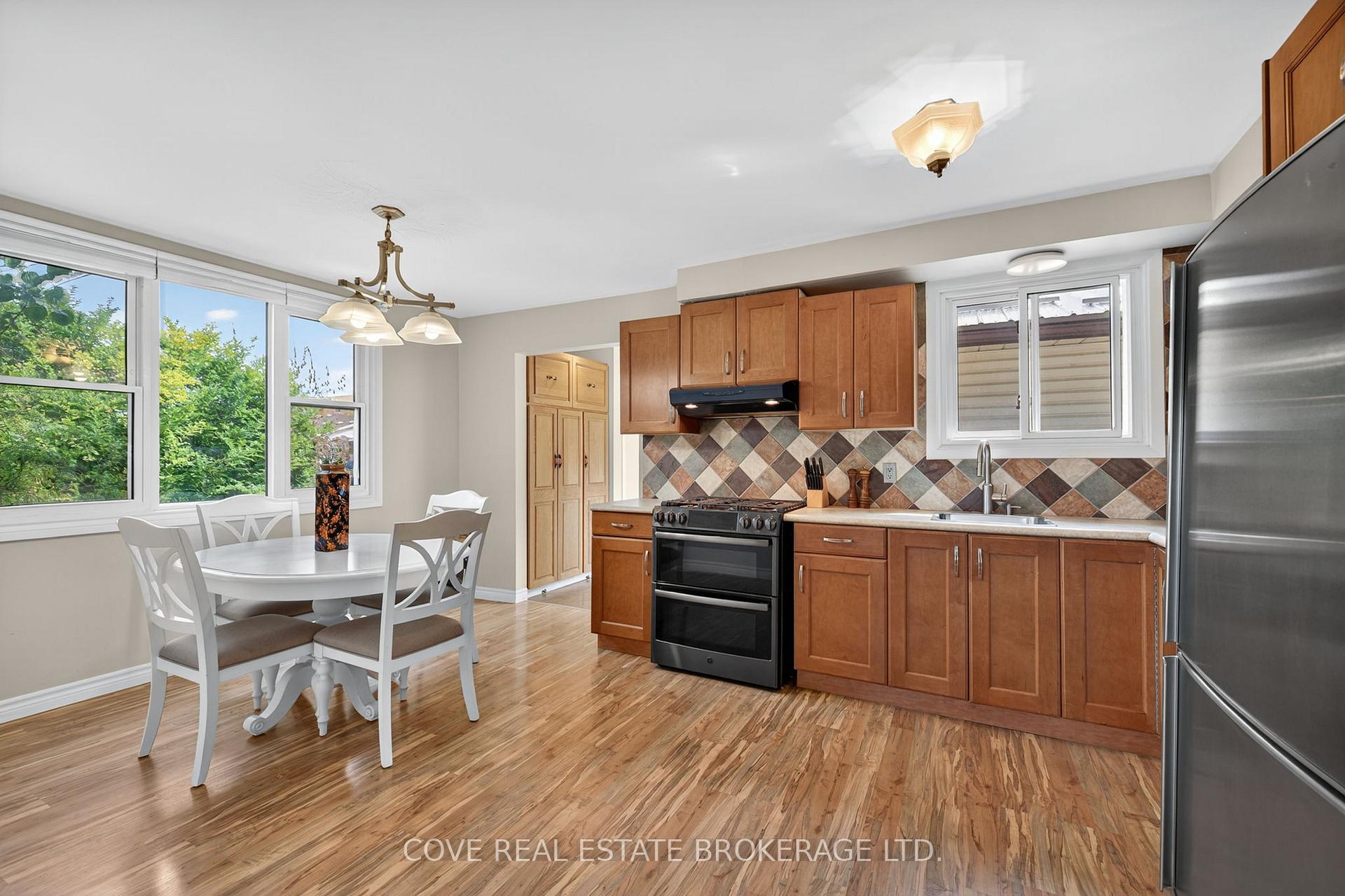 Photo 9 of 2 Aspen Avenue, St. Thomas — HOMEH
