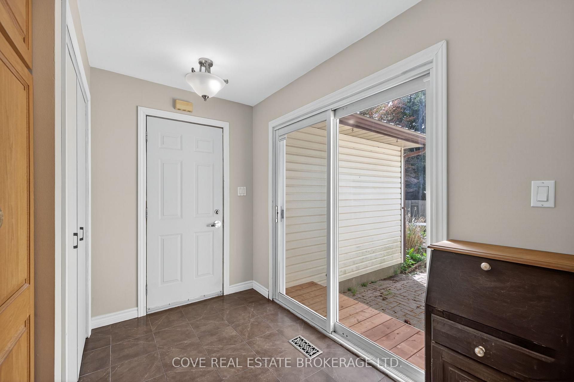 Photo 13 of 2 Aspen Avenue, St. Thomas — HOMEH