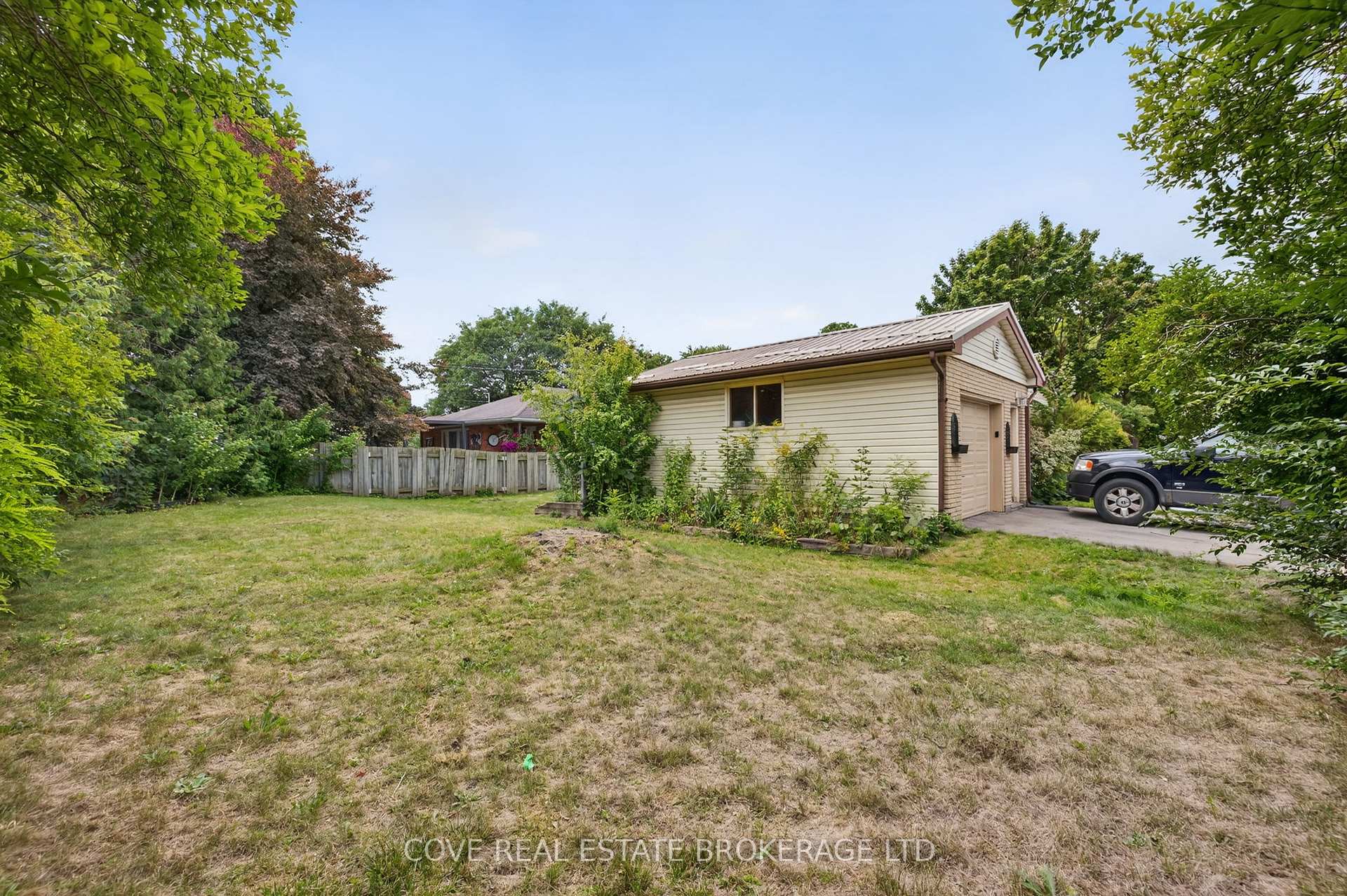 Photo 29 of 2 Aspen Avenue, St. Thomas — HOMEH