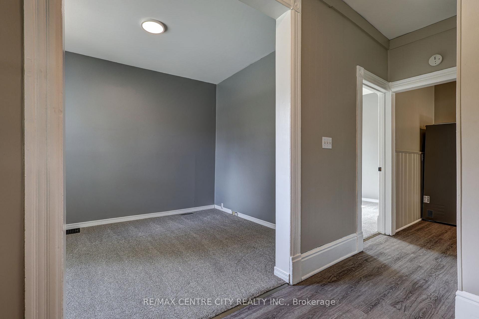 Photo 6 of 16 Woodworth Avenue, St. Thomas — HOMEH