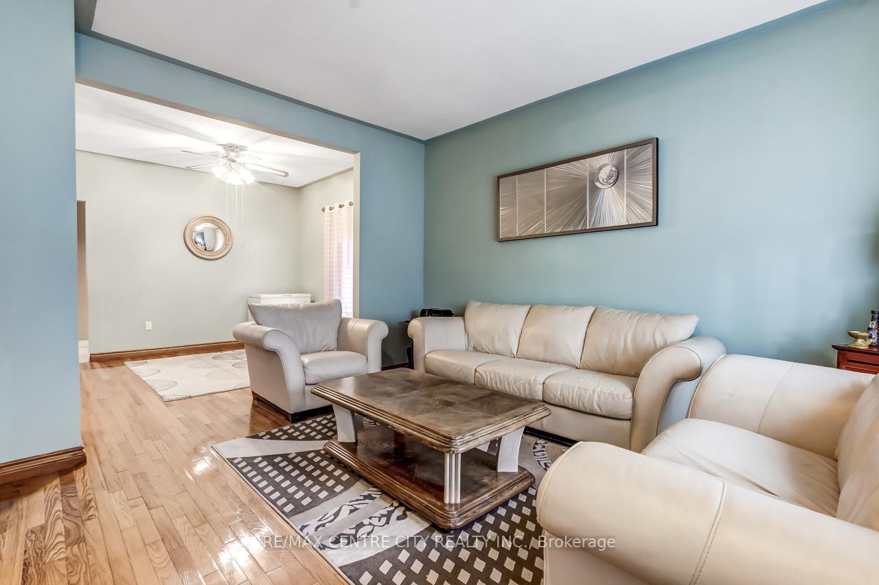 Photo 5 of 45 Mary Street E, St. Thomas — HOMEH