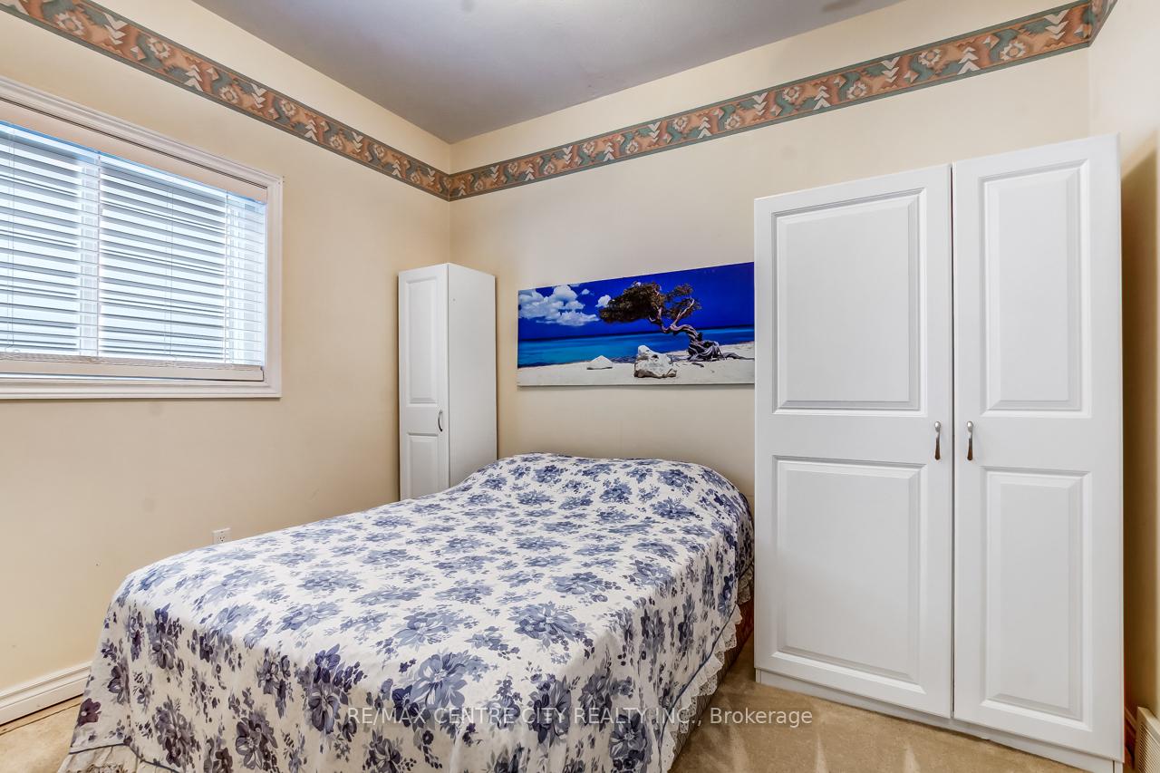 Photo 9 of 45 Mary Street E, St. Thomas — HOMEH