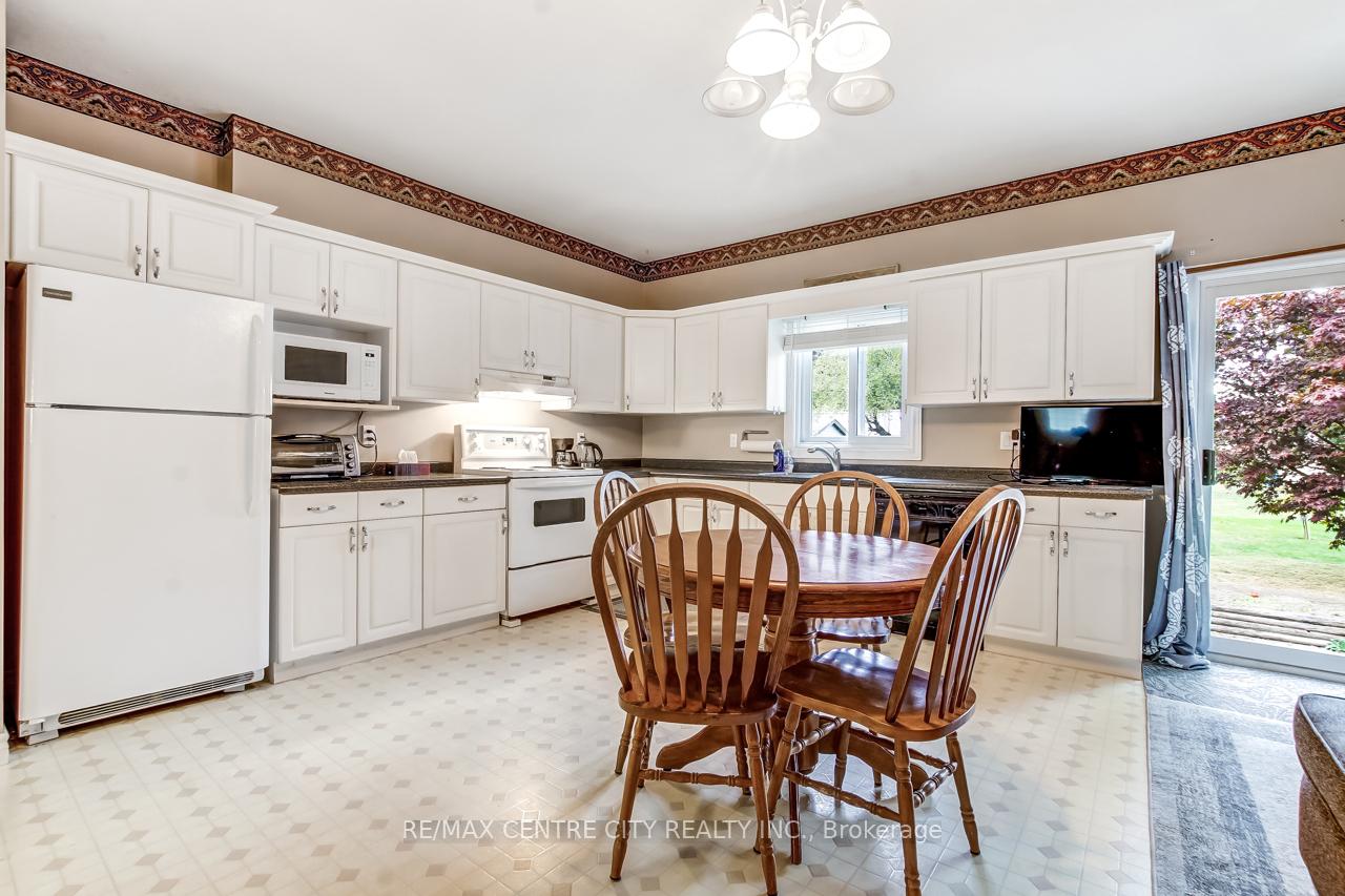 Photo 13 of 45 Mary Street E, St. Thomas — HOMEH