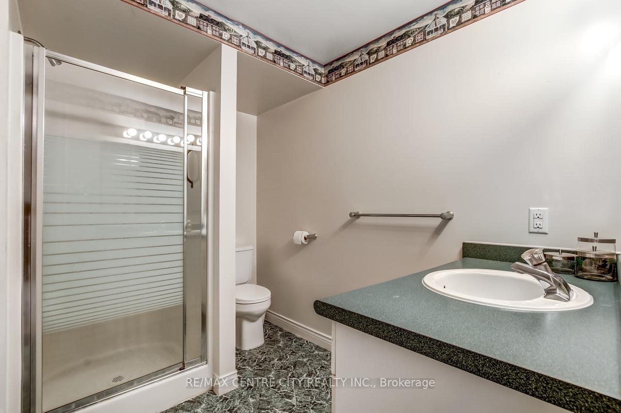 Photo 18 of 45 Mary Street E, St. Thomas — HOMEH