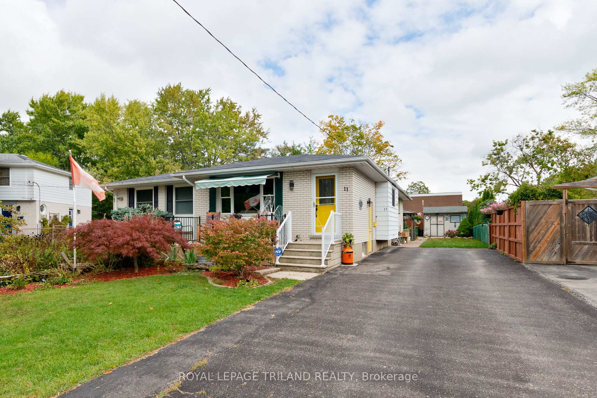 Photo 6 of 11 Gregory Place, St. Thomas — HOMEH