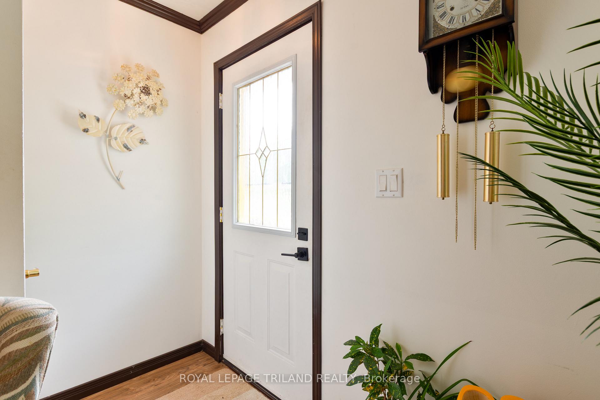 Photo 7 of 11 Gregory Place, St. Thomas — HOMEH