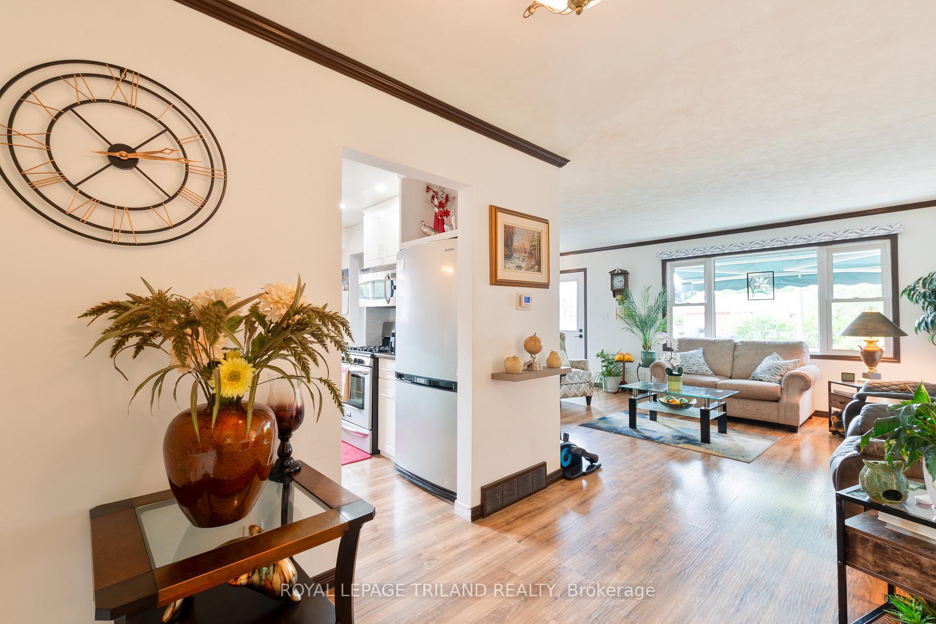 Photo 11 of 11 Gregory Place, St. Thomas — HOMEH