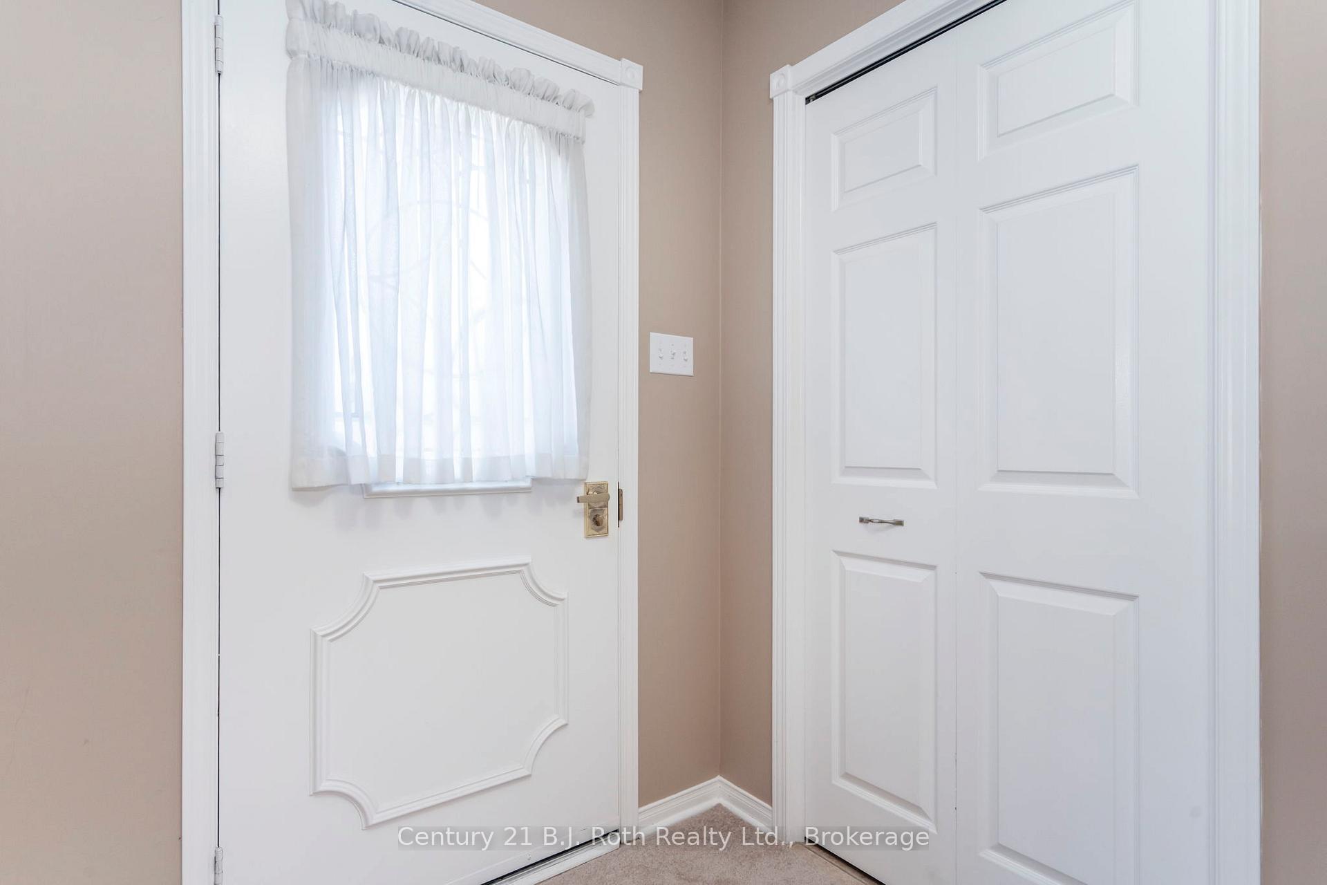 Photo 5 of 13 Archer Crescent, Springwater, Elmvale — HOMEH