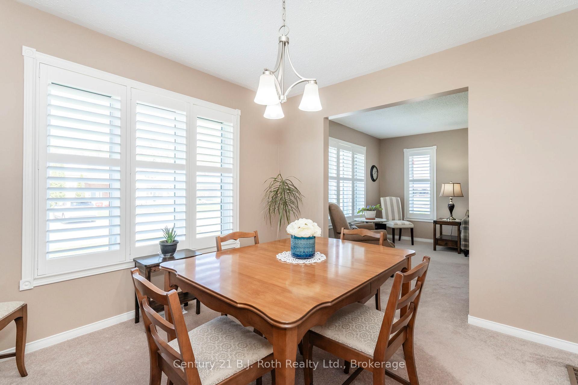 Photo 13 of 13 Archer Crescent, Springwater, Elmvale — HOMEH