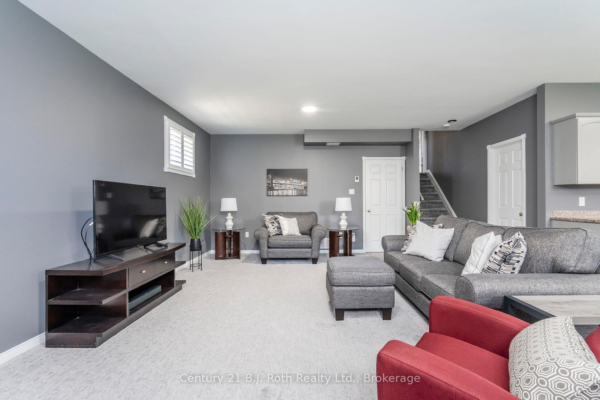 Photo 26 of 13 Archer Crescent, Springwater, Elmvale — HOMEH