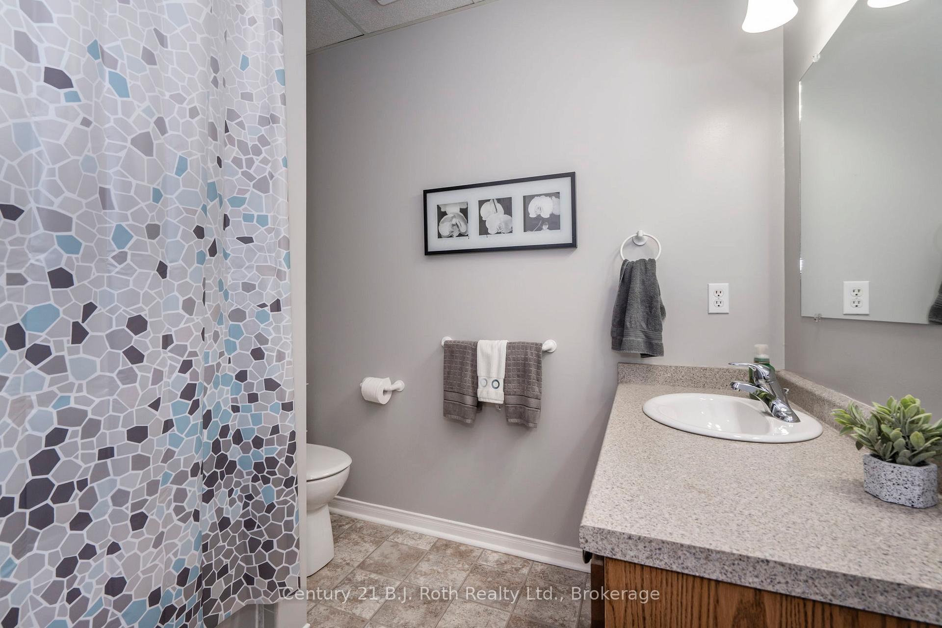 Photo 30 of 13 Archer Crescent, Springwater, Elmvale — HOMEH