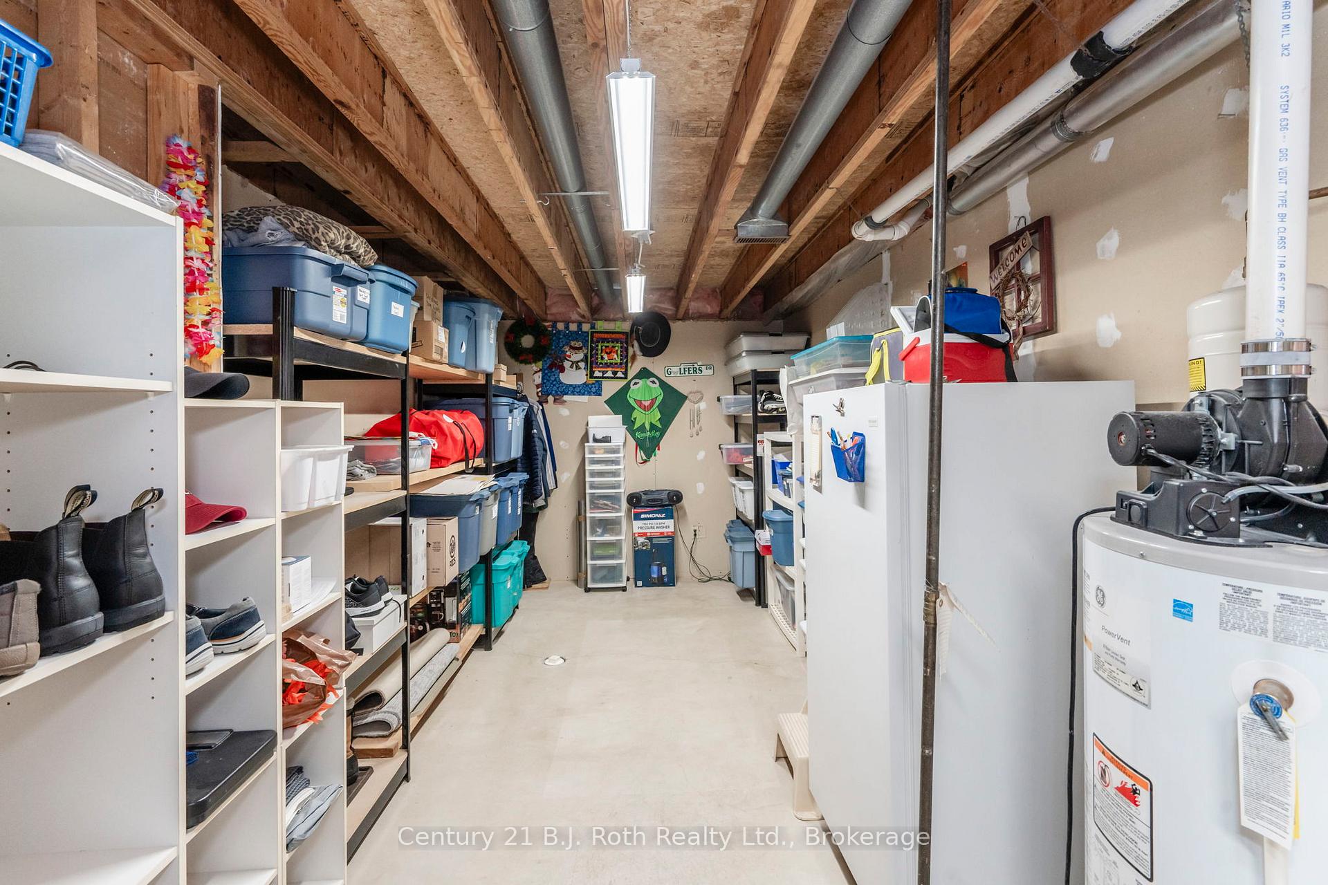Photo 33 of 13 Archer Crescent, Springwater, Elmvale — HOMEH