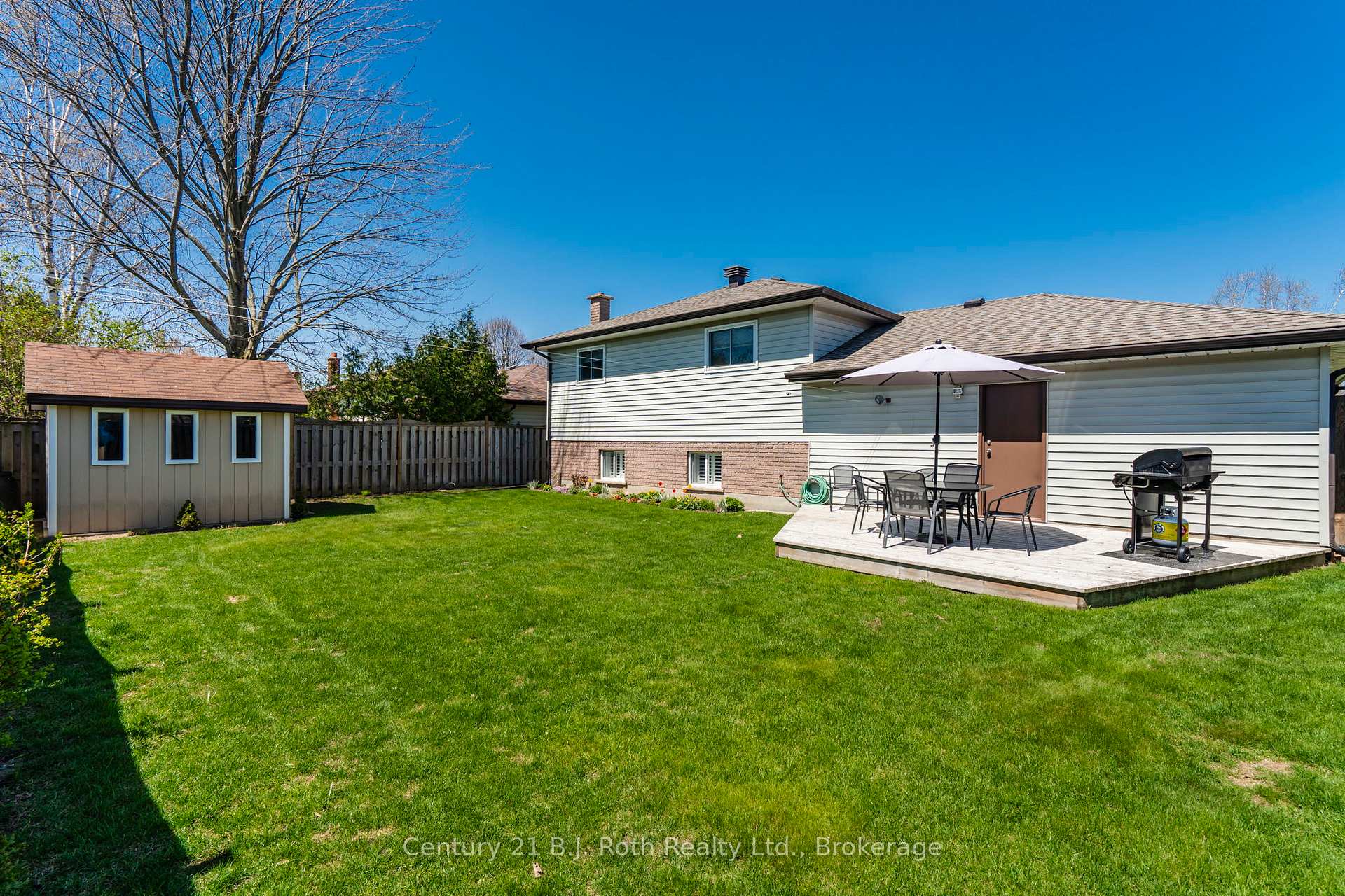 Photo 37 of 13 Archer Crescent, Springwater, Elmvale — HOMEH