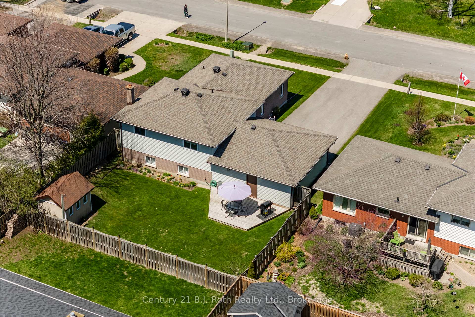 Photo 38 of 13 Archer Crescent, Springwater, Elmvale — HOMEH