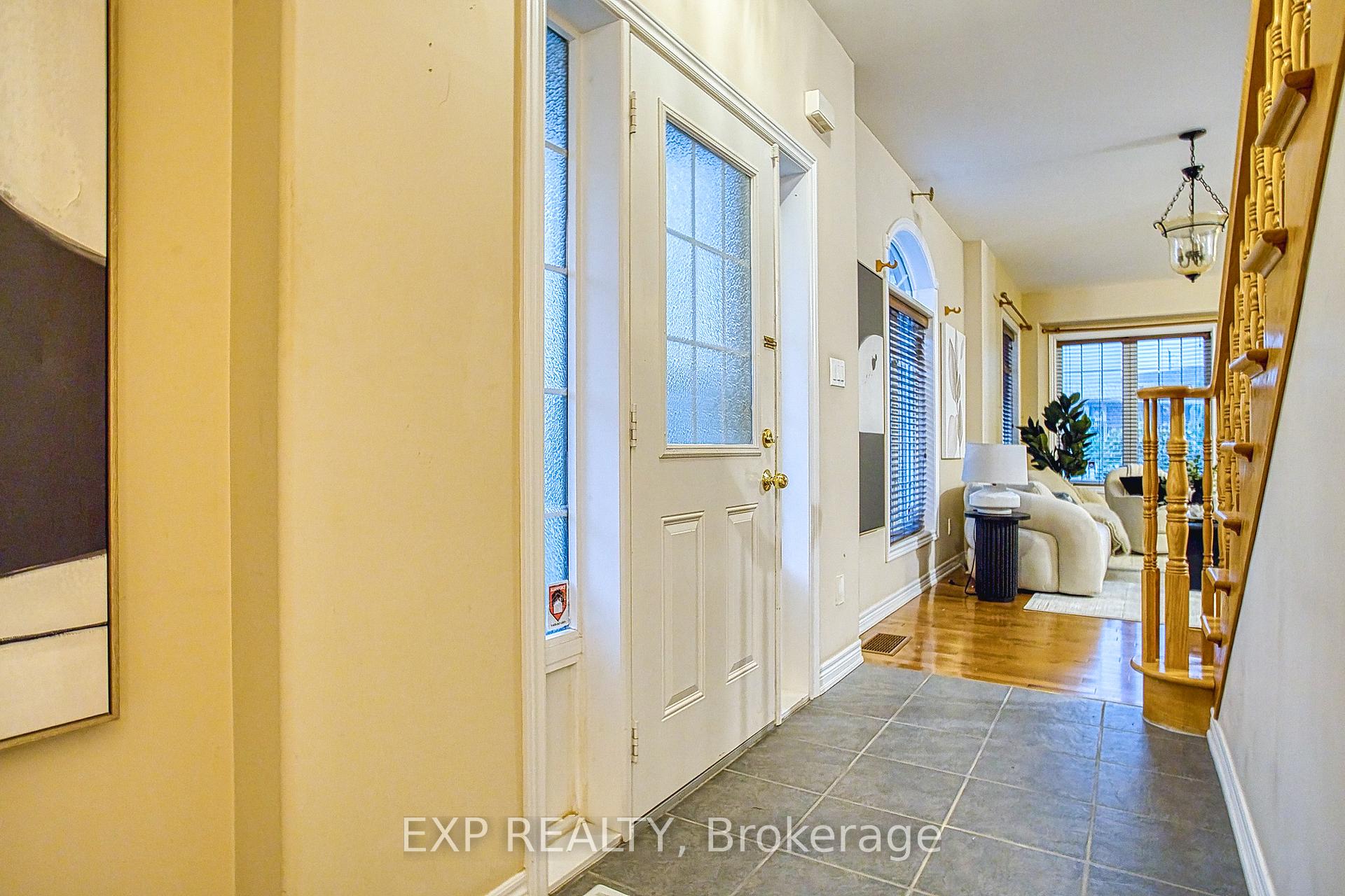 Photo 8 of 15 Chloe Street, St. Catharines, E. Chester — HOMEH