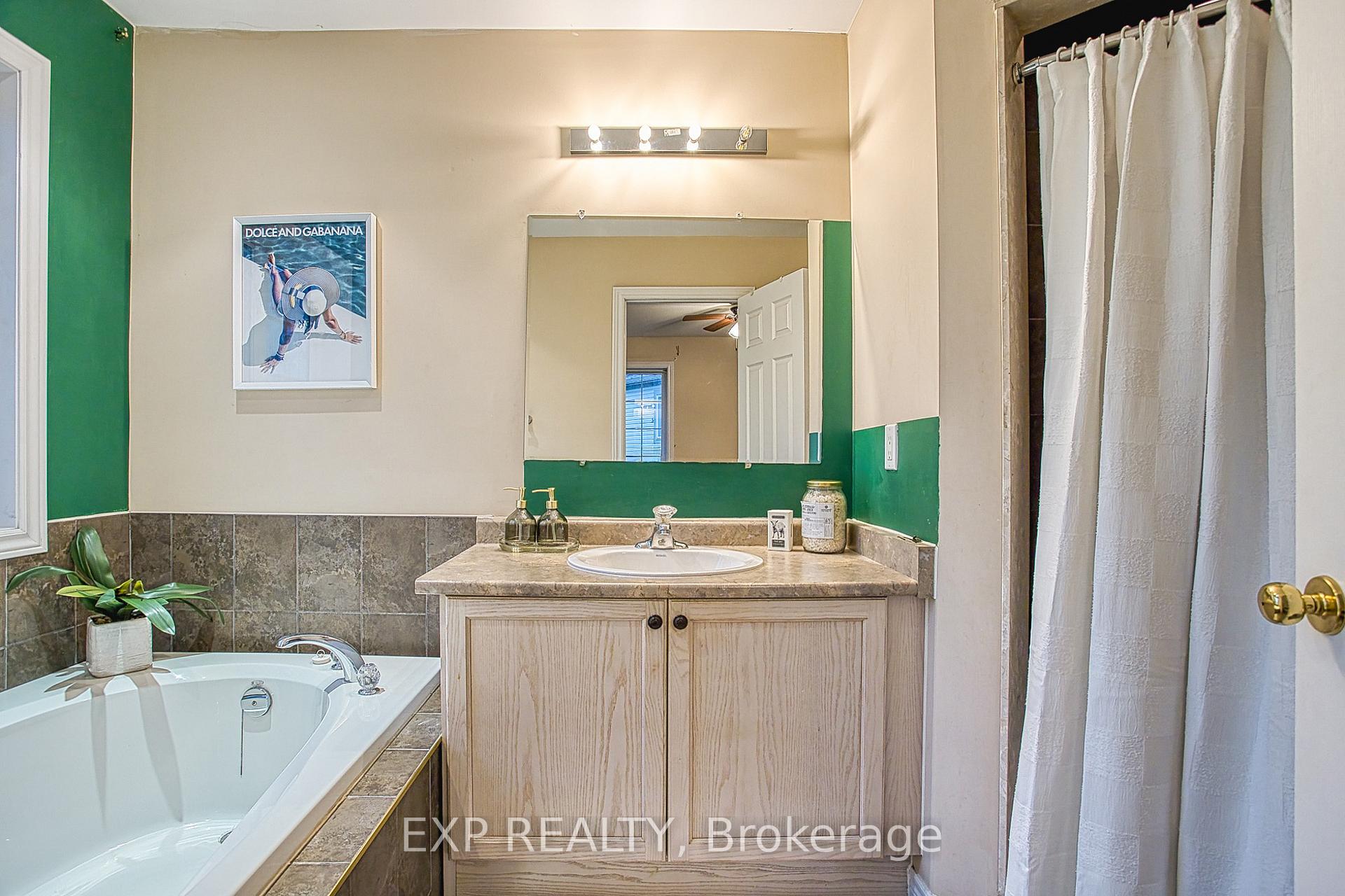 Photo 25 of 15 Chloe Street, St. Catharines, E. Chester — HOMEH