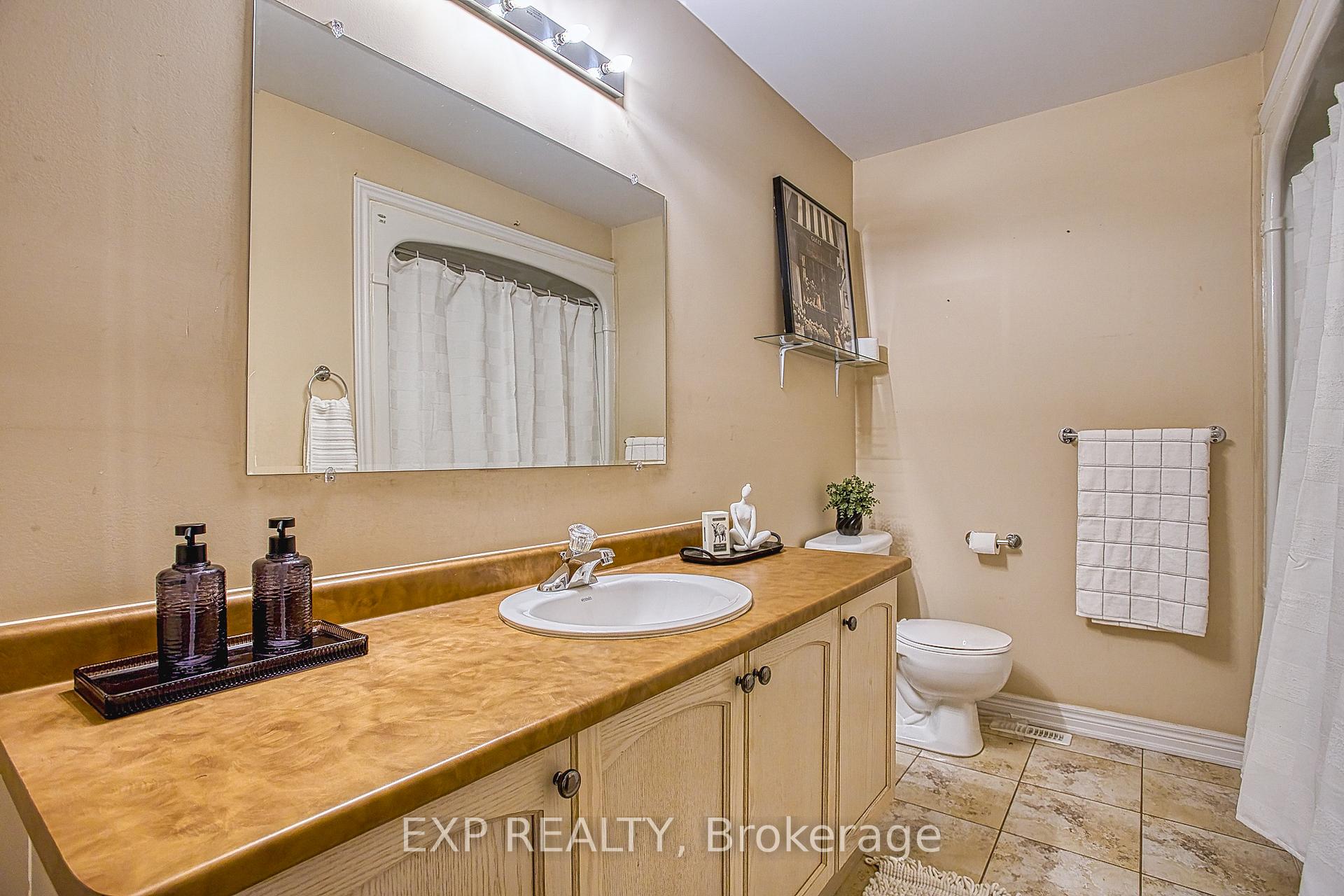 Photo 29 of 15 Chloe Street, St. Catharines, E. Chester — HOMEH