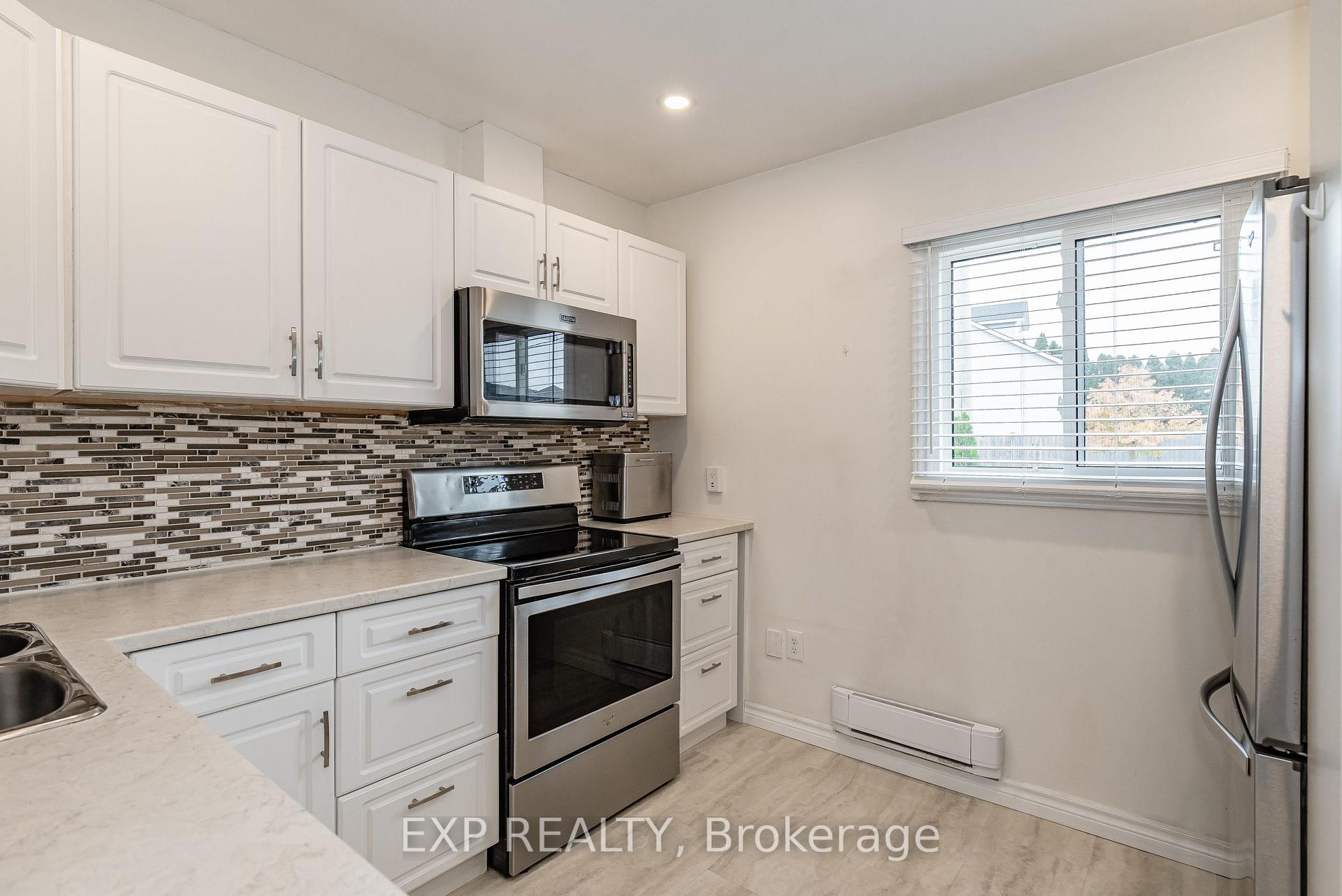 Photo 4 of Unit 2A Willcher, 237 Lakeshore Road, St. Catharines, Lakeshore — HOMEH