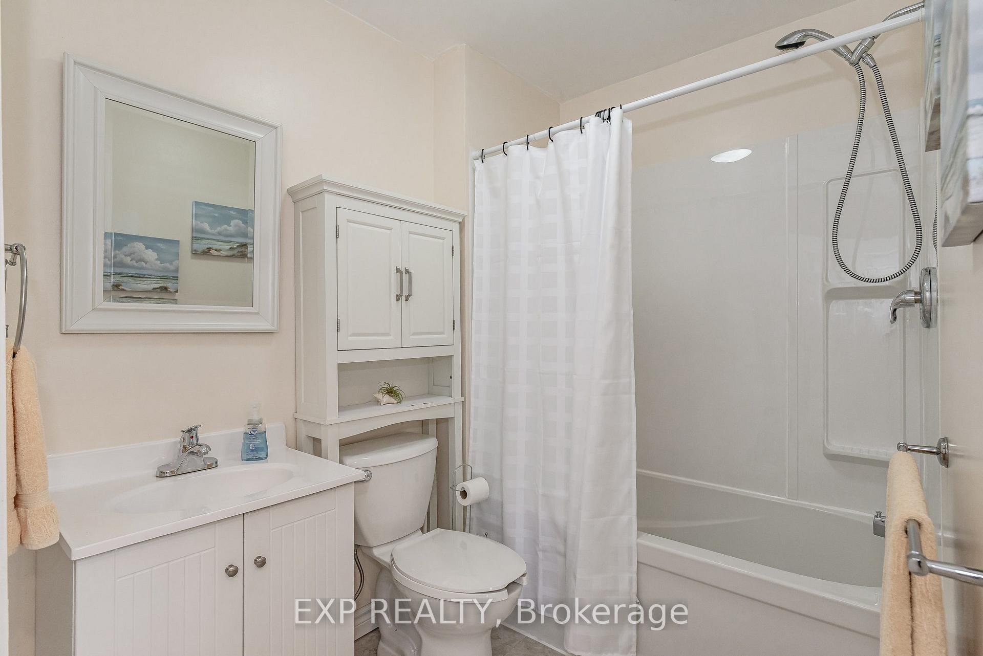 Photo 5 of Unit 2A Willcher, 237 Lakeshore Road, St. Catharines, Lakeshore — HOMEH