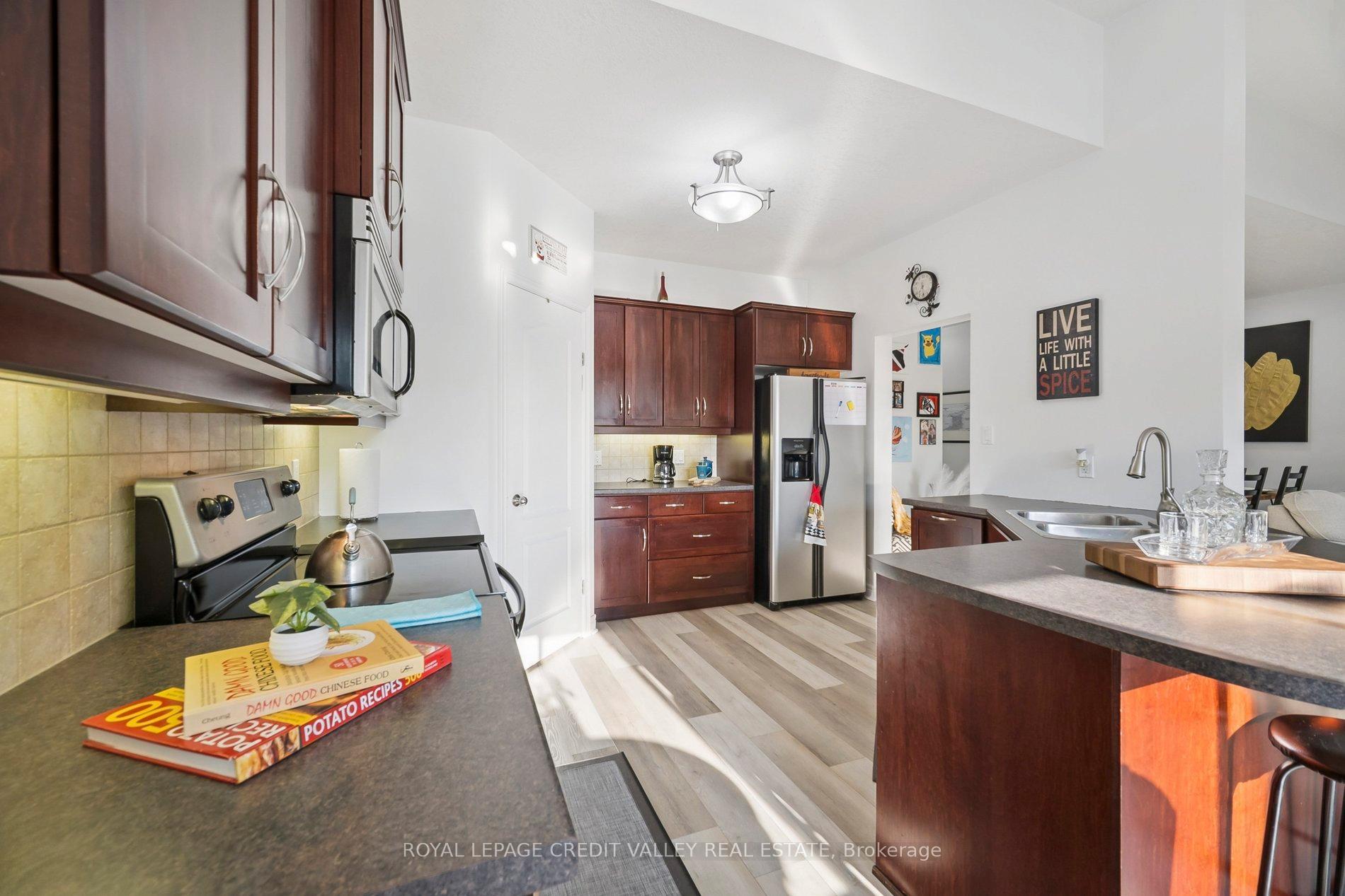 Photo 13 of 9 Peach Tree Boulevard, St. Thomas — HOMEH