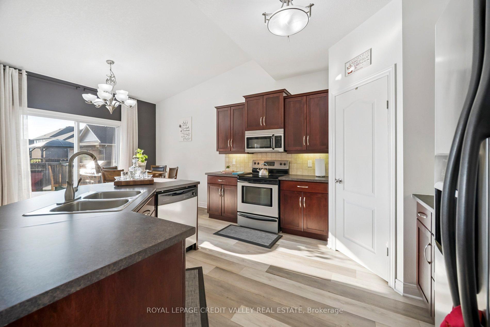 Photo 18 of 9 Peach Tree Boulevard, St. Thomas — HOMEH