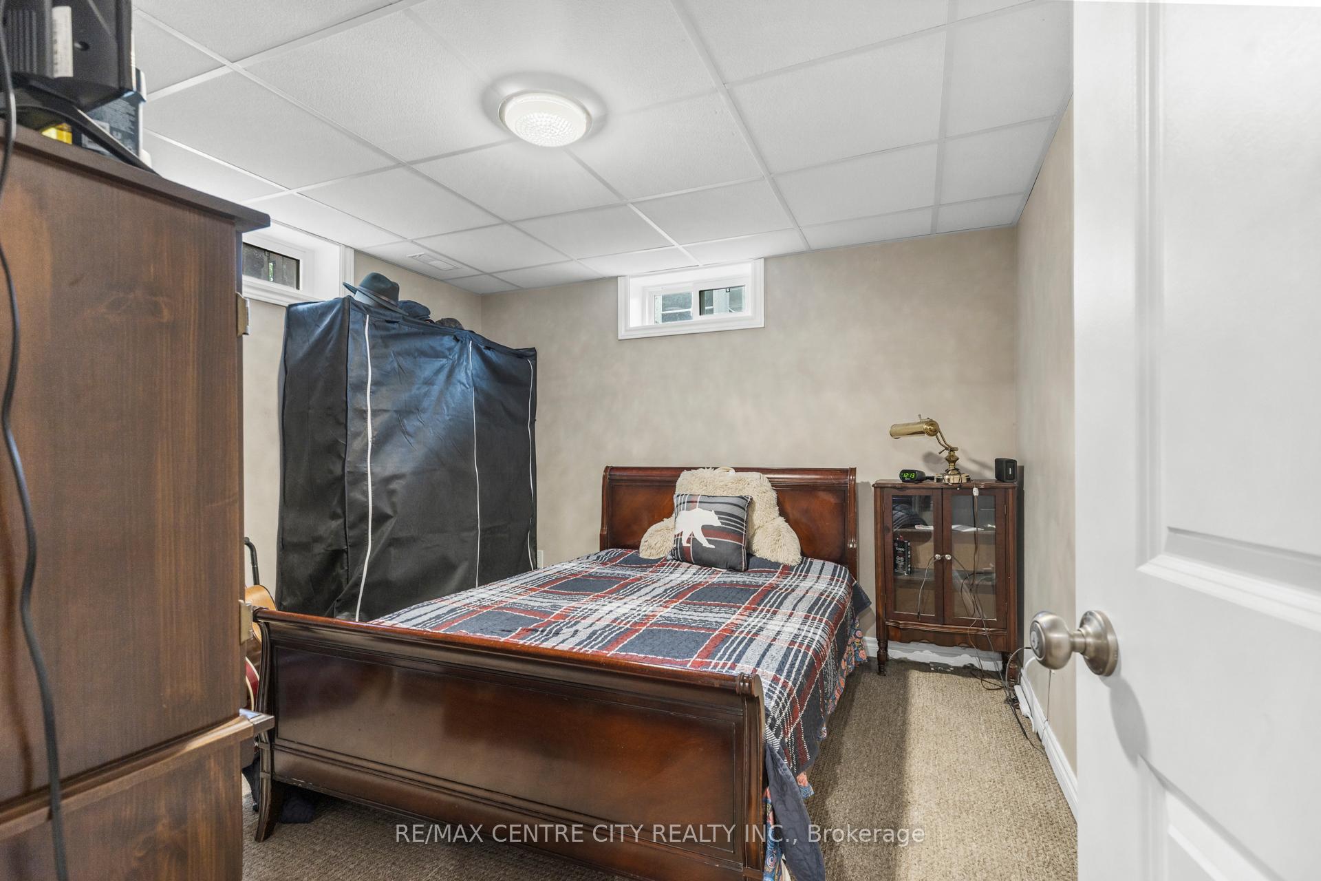 Photo 18 of 241 Forest Avenue, St. Thomas — HOMEH