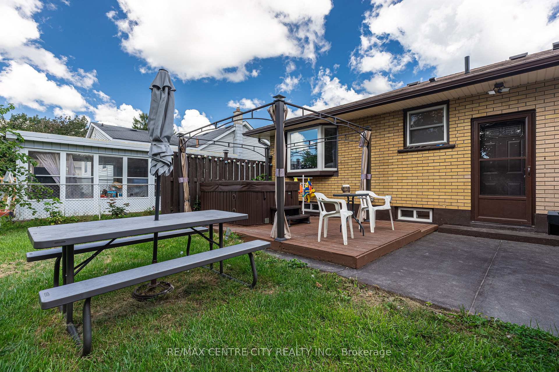 Photo 25 of 241 Forest Avenue, St. Thomas — HOMEH