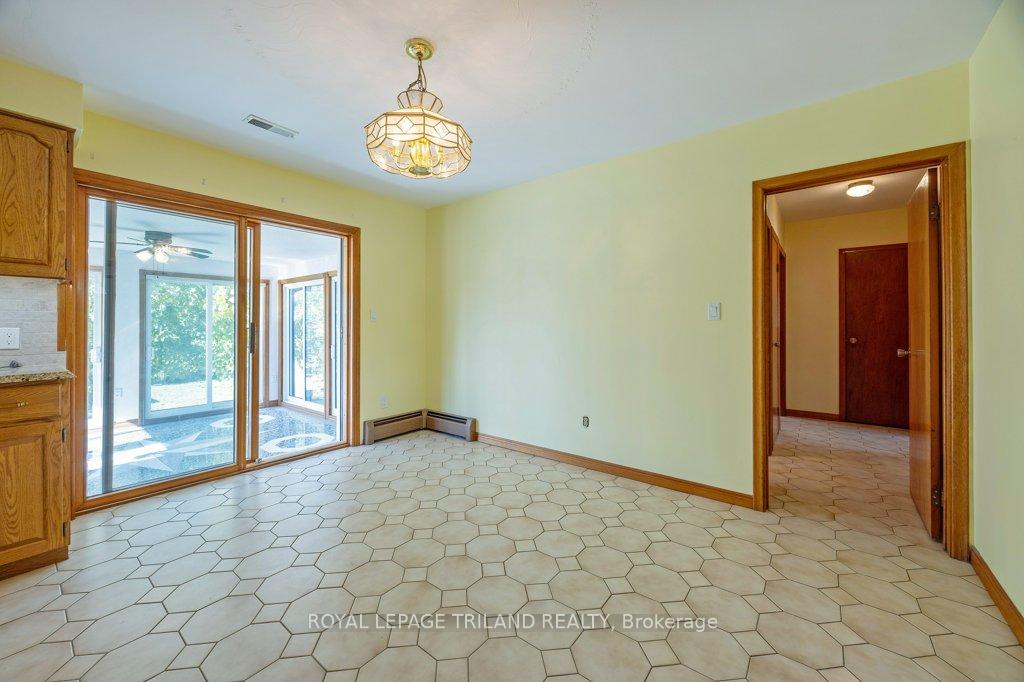 Photo 13 of 66 Park Avenue, St. Thomas — HOMEH