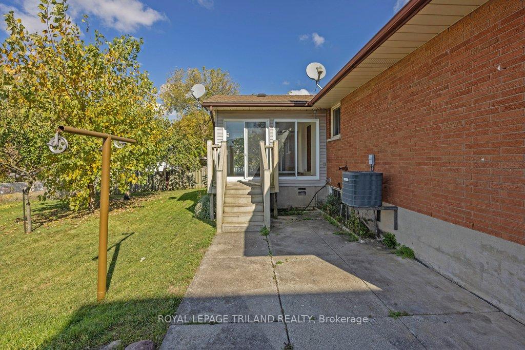 Photo 38 of 66 Park Avenue, St. Thomas — HOMEH