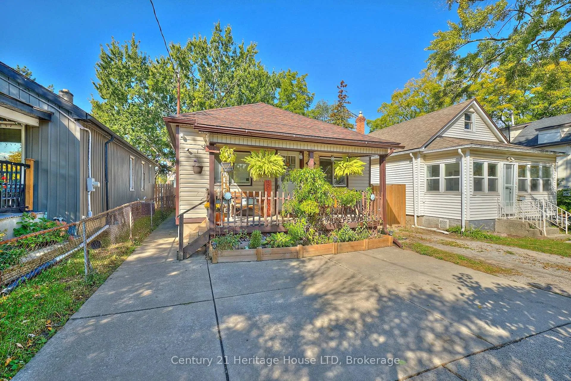 Photo 1 of 119 Page Street, St. Catharines, E. Chester — HOMEH