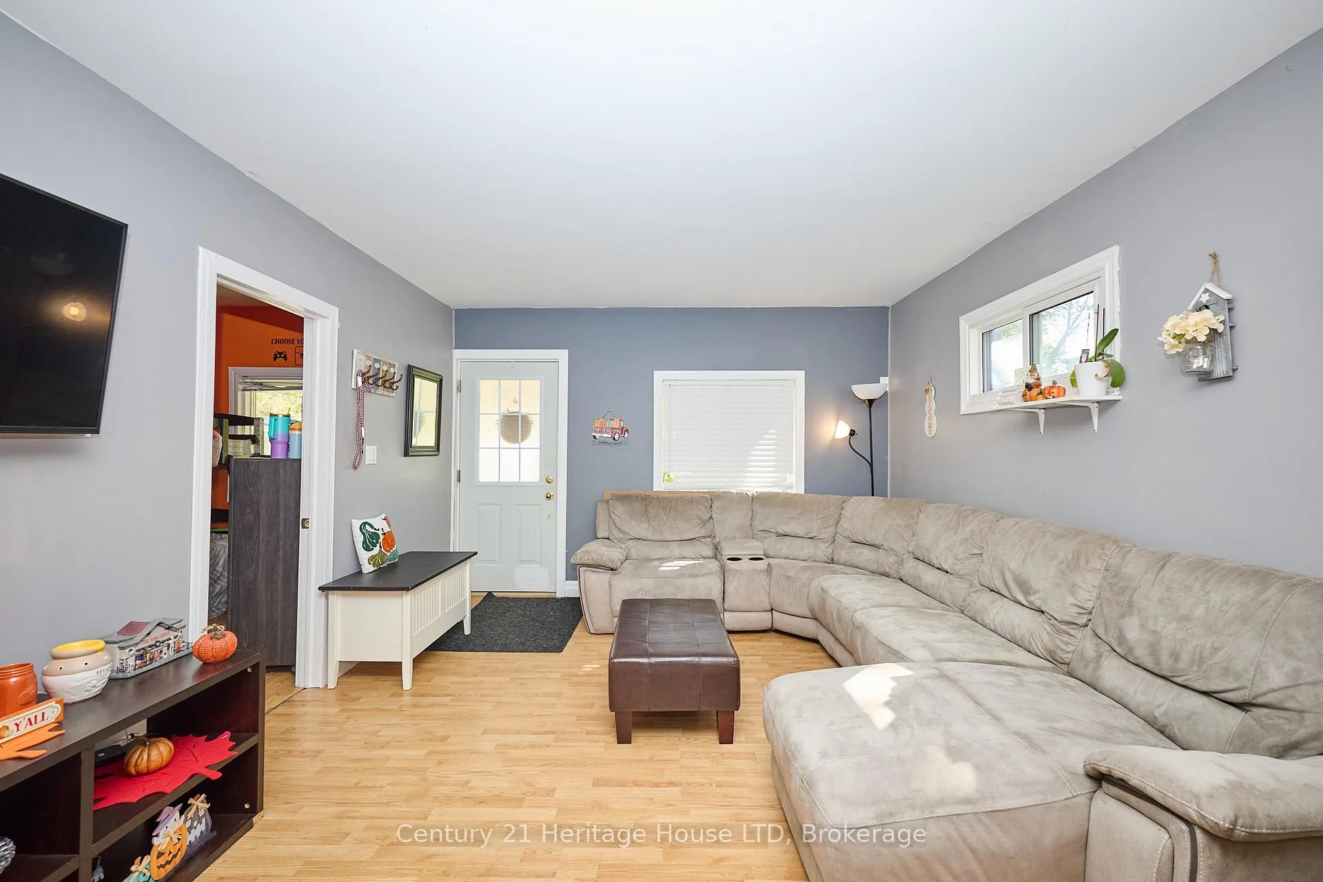 Photo 6 of 119 Page Street, St. Catharines, E. Chester — HOMEH