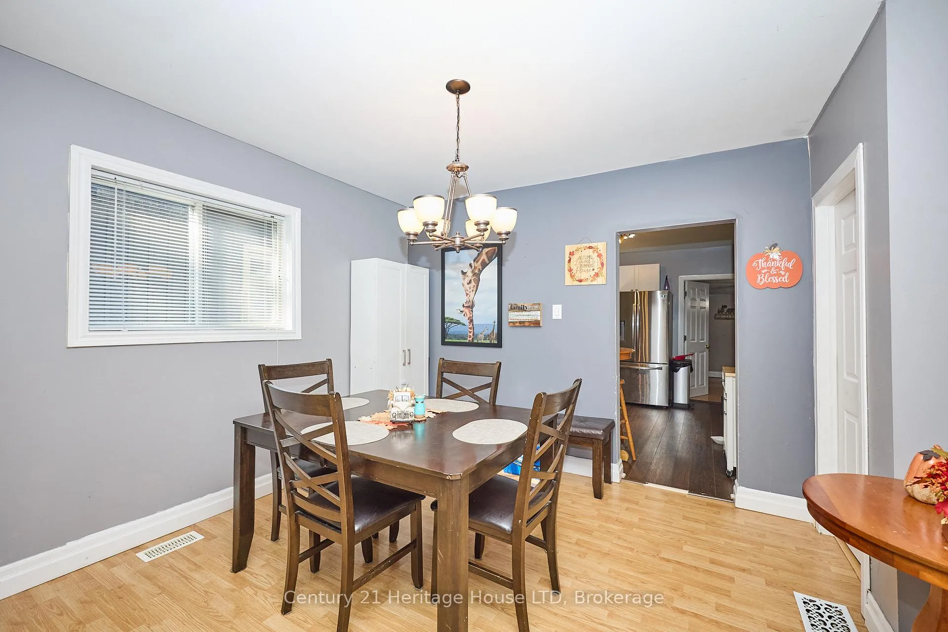 Photo 8 of 119 Page Street, St. Catharines, E. Chester — HOMEH
