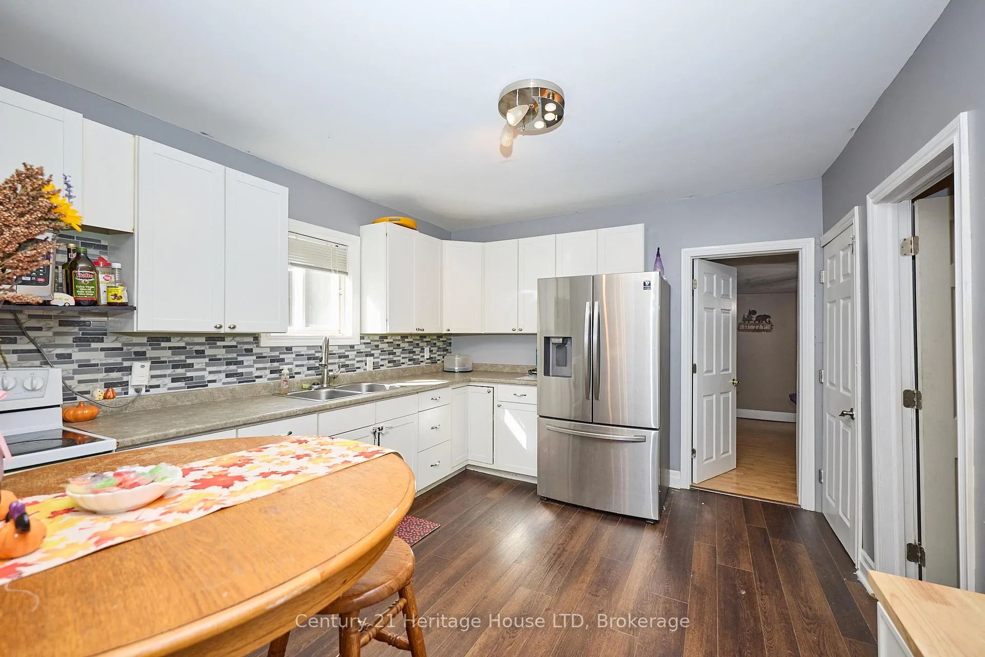 Photo 9 of 119 Page Street, St. Catharines, E. Chester — HOMEH