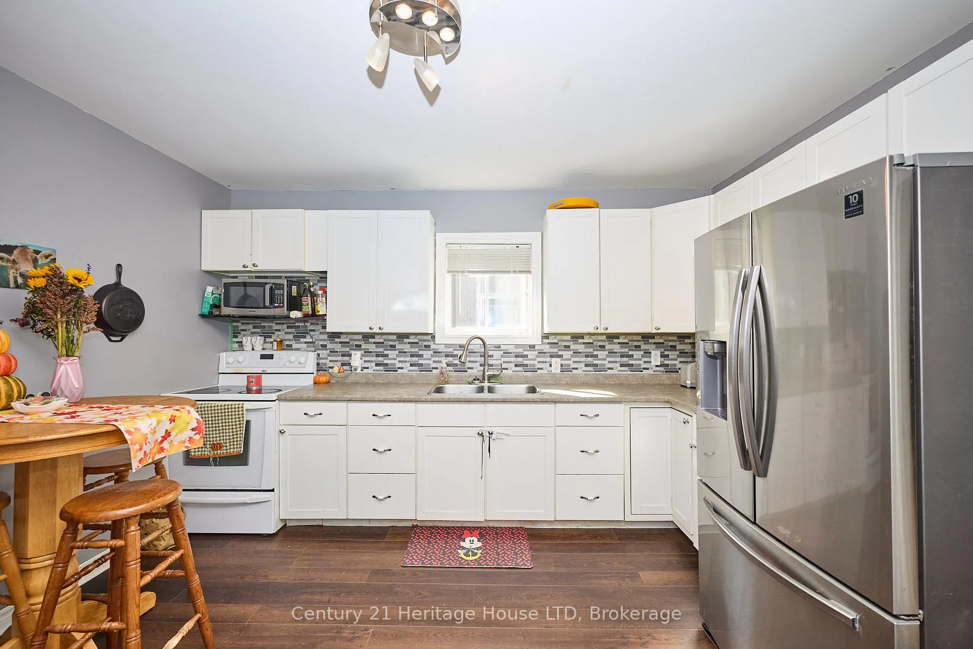 Photo 10 of 119 Page Street, St. Catharines, E. Chester — HOMEH