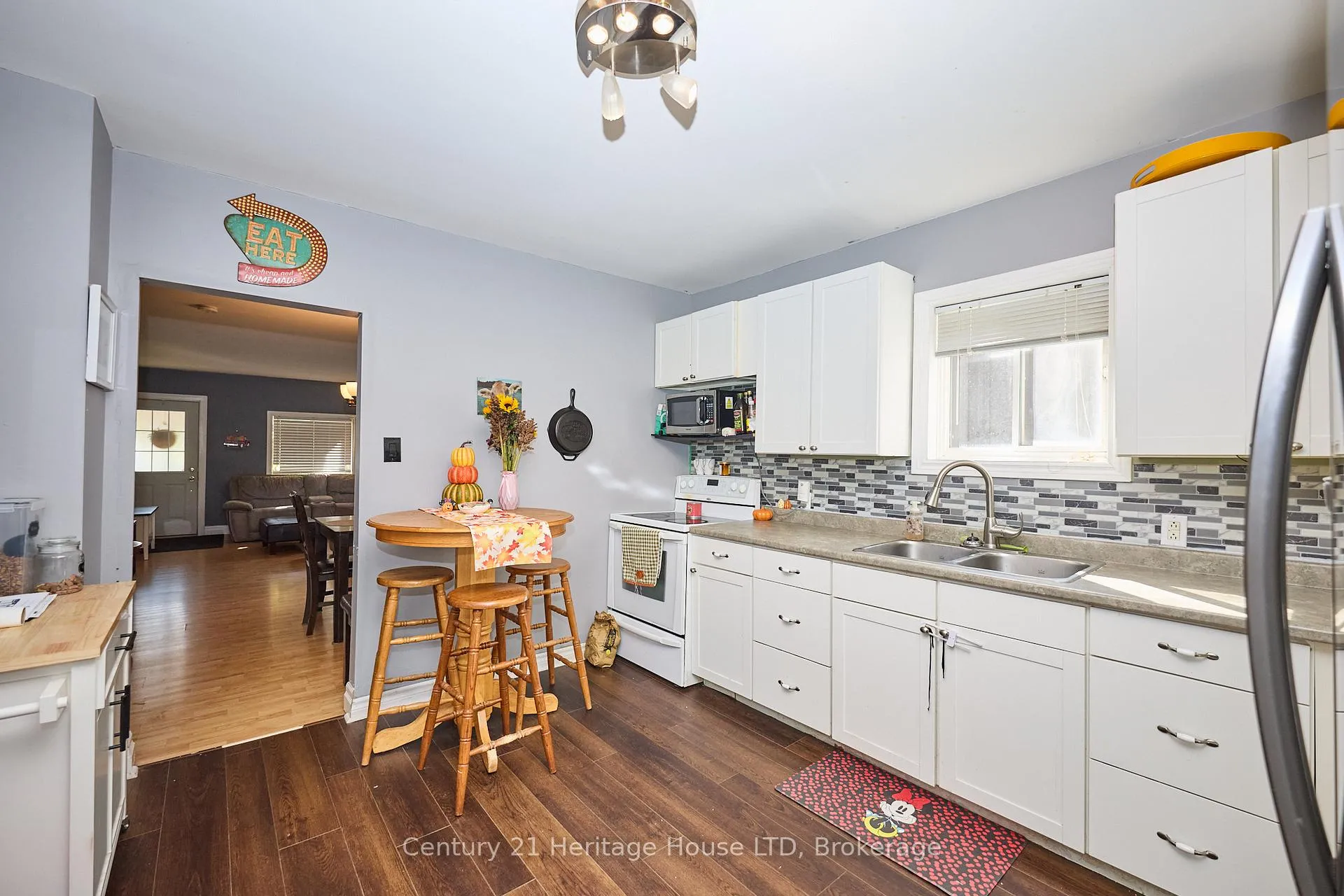 Photo 11 of 119 Page Street, St. Catharines, E. Chester — HOMEH