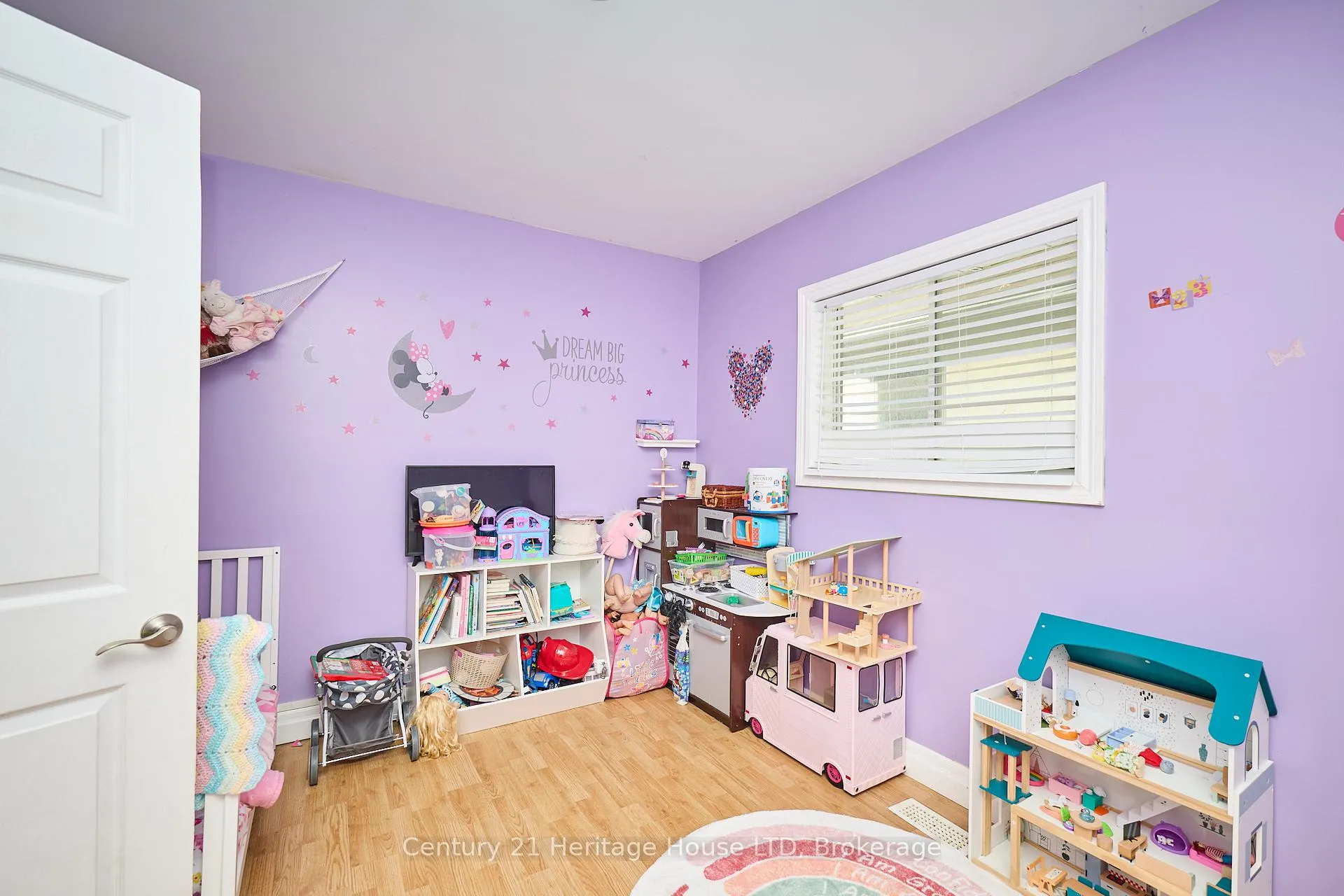 Photo 15 of 119 Page Street, St. Catharines, E. Chester — HOMEH