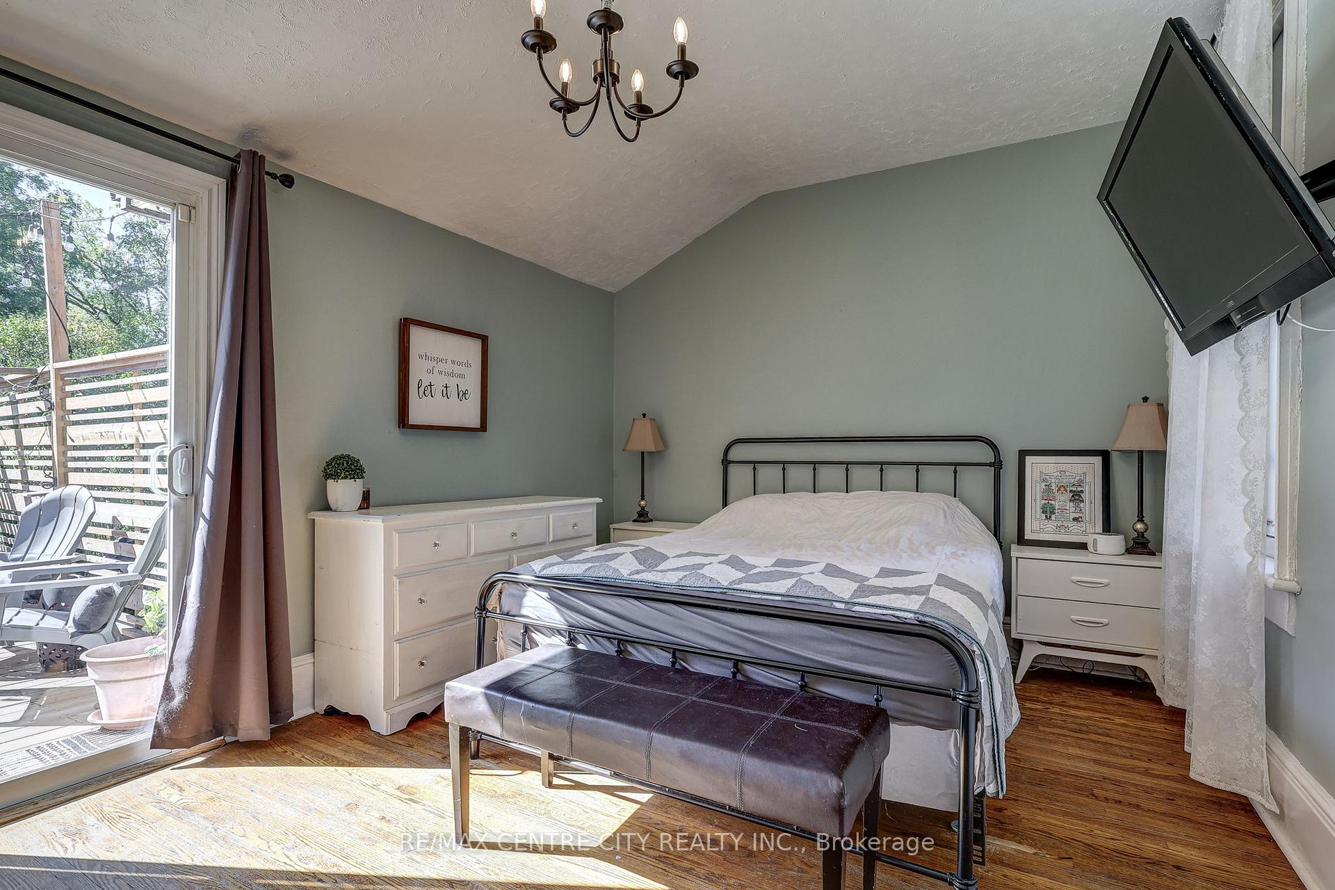 Photo 21 of 134 Wellington Street, St. Thomas — HOMEH