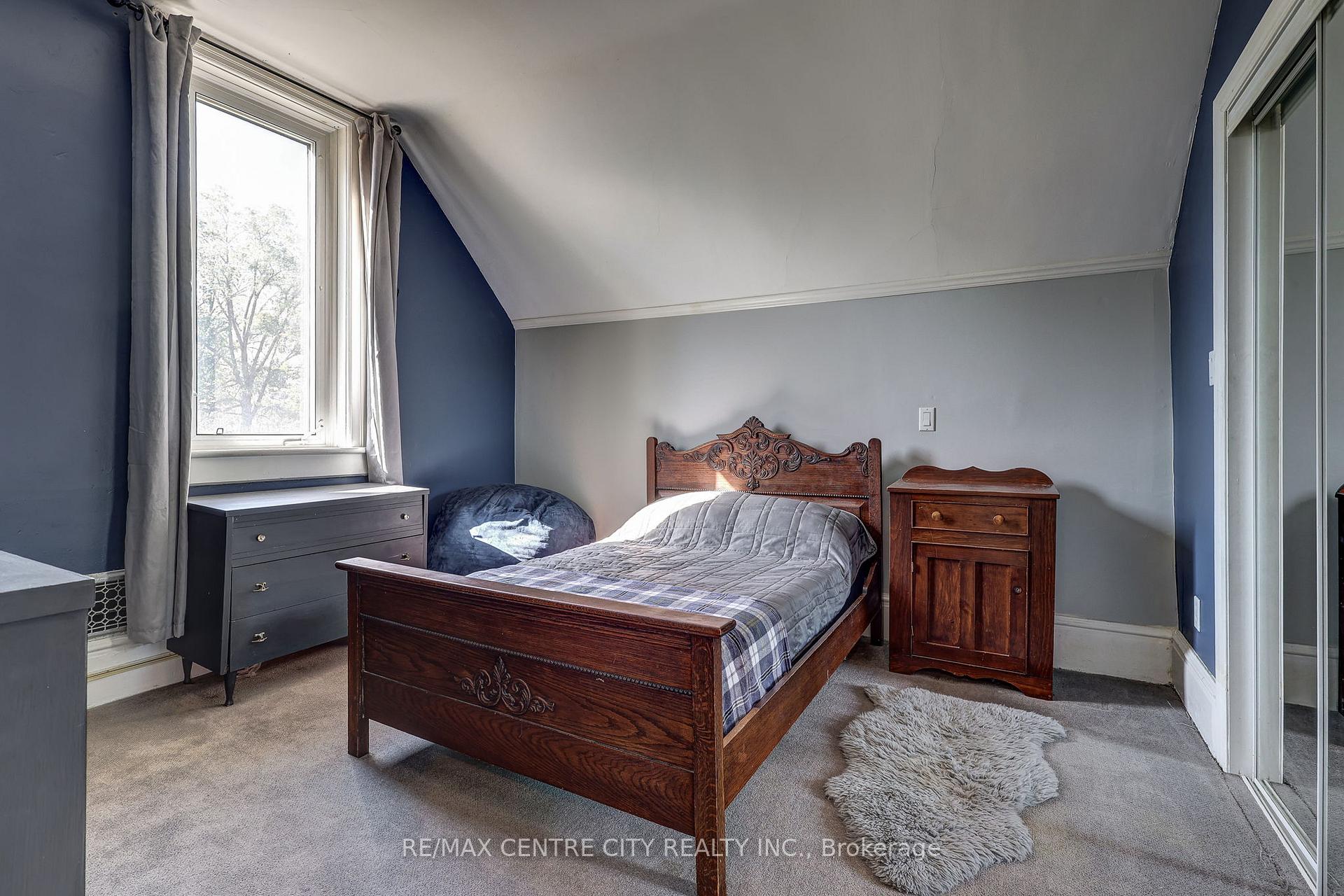 Photo 33 of 134 Wellington Street, St. Thomas — HOMEH